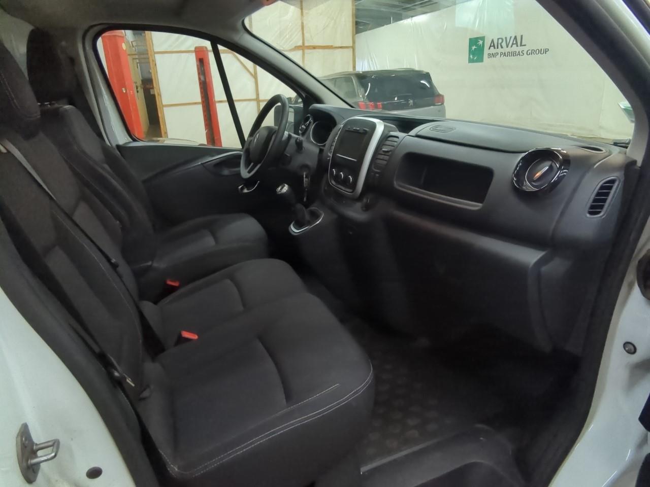 RENAULT TRAFIC L2H1 FG 1300 2.0DCI 120CV DOBLE PUERTA LATERAL +NAVI