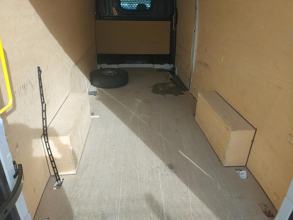 VOLKSWAGEN CRAFTER L4H2 FG35 2.0TDI 140CV