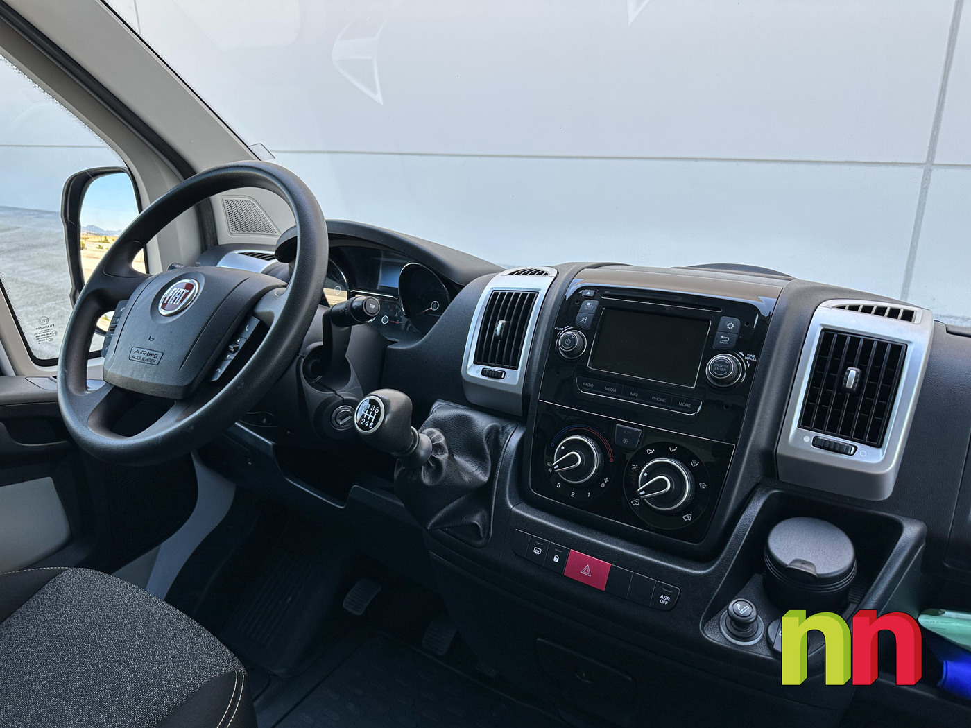 FIAT DUCATO CARROZADA CON PLATAFORMA FG 3500 2.3MULTIJET 130CV +NAVI