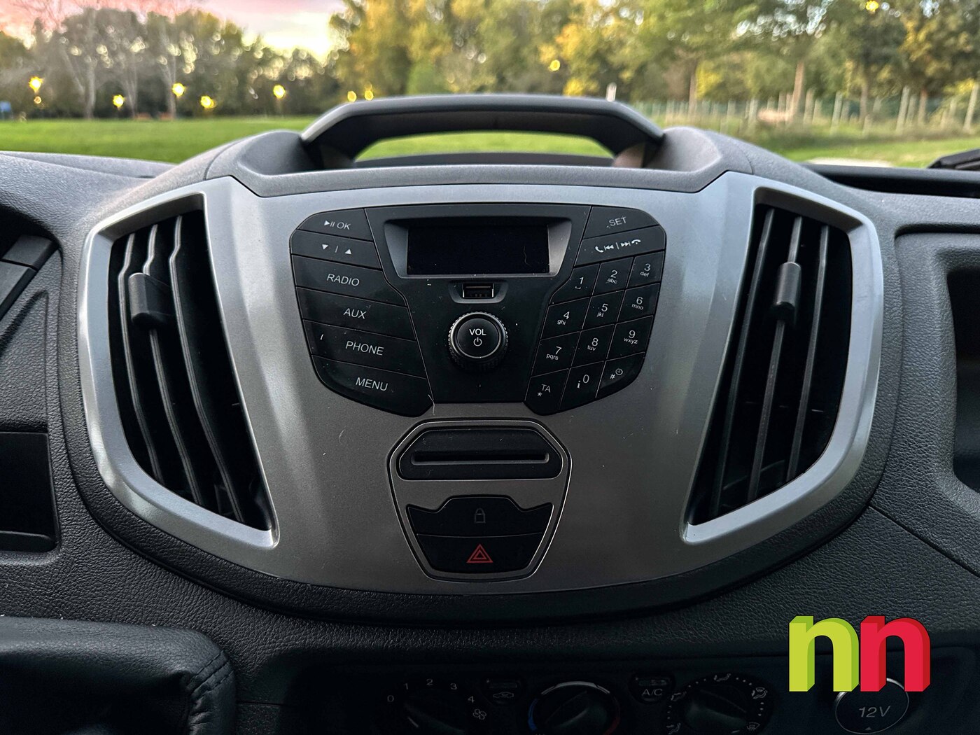 FORD TRANSIT CARROZADA CON PLATAFORMA T 350 L4 TREND 2.0 L ECOB 130CV