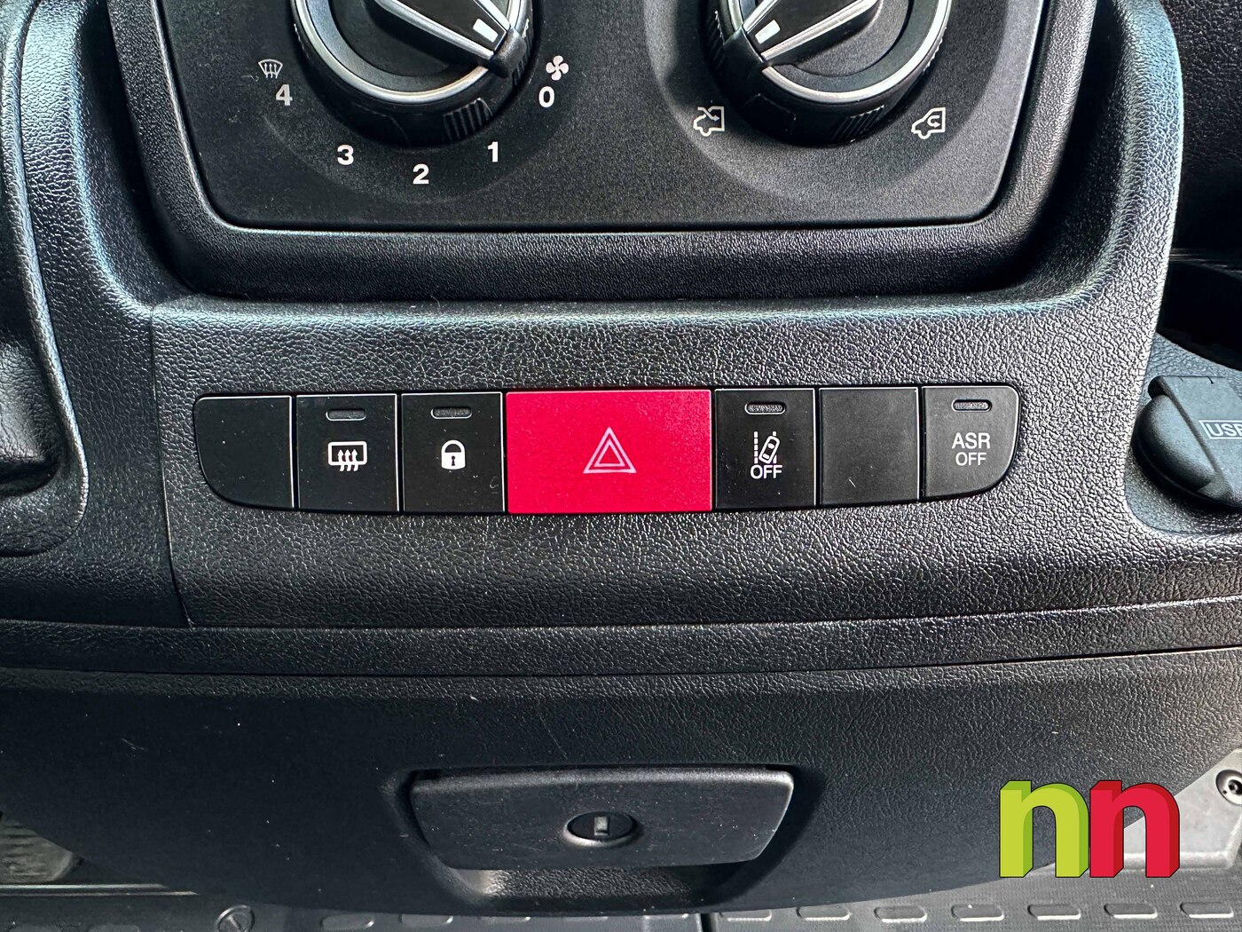 PEUGEOT BOXER L2H2 FG33 2.2 BLUEHDI 120CV + NAVI