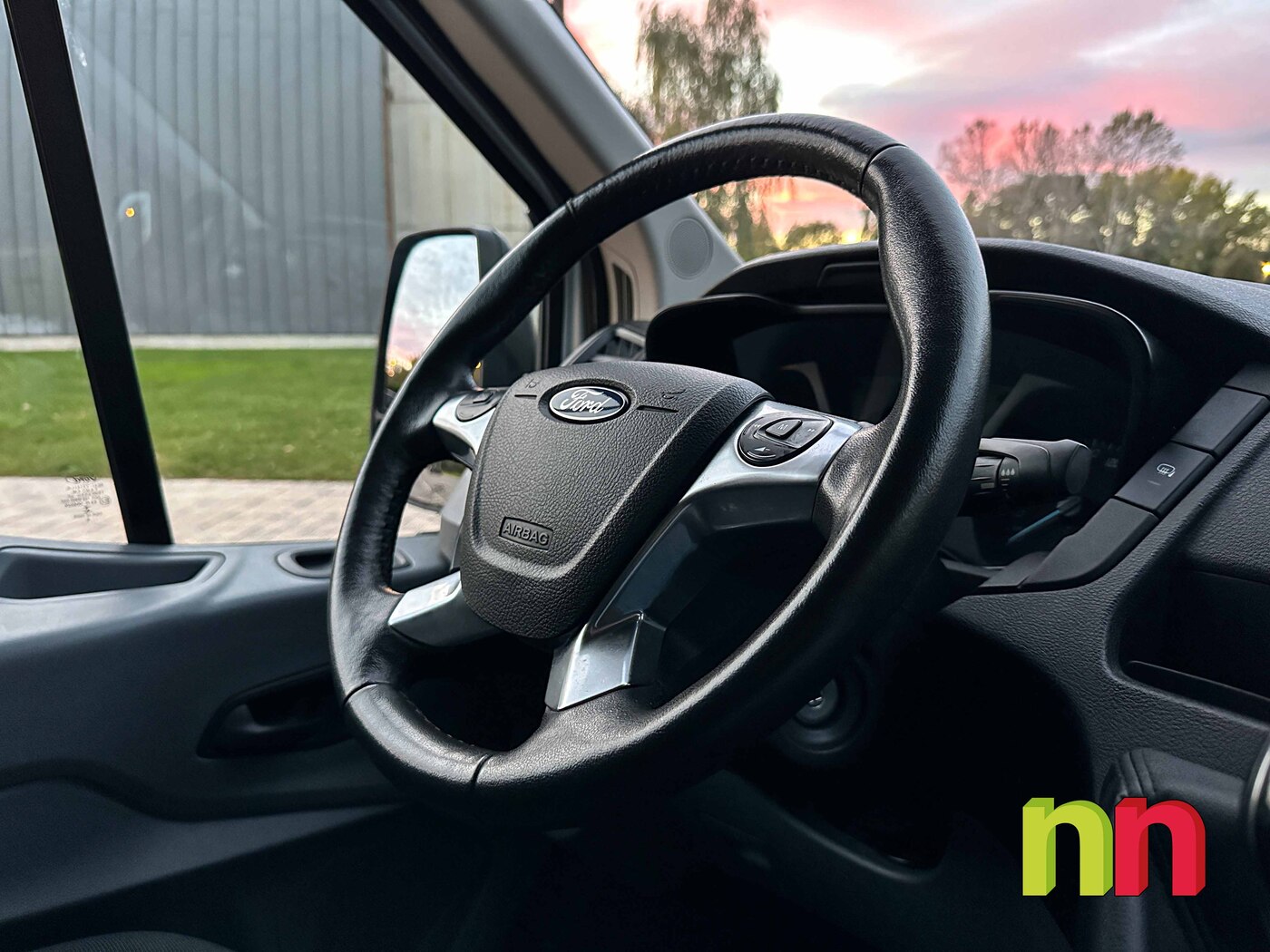 FORD TRANSIT CARROZADA CON PLATAFORMA T 350 L4 TREND 2.0 L ECOB 130CV