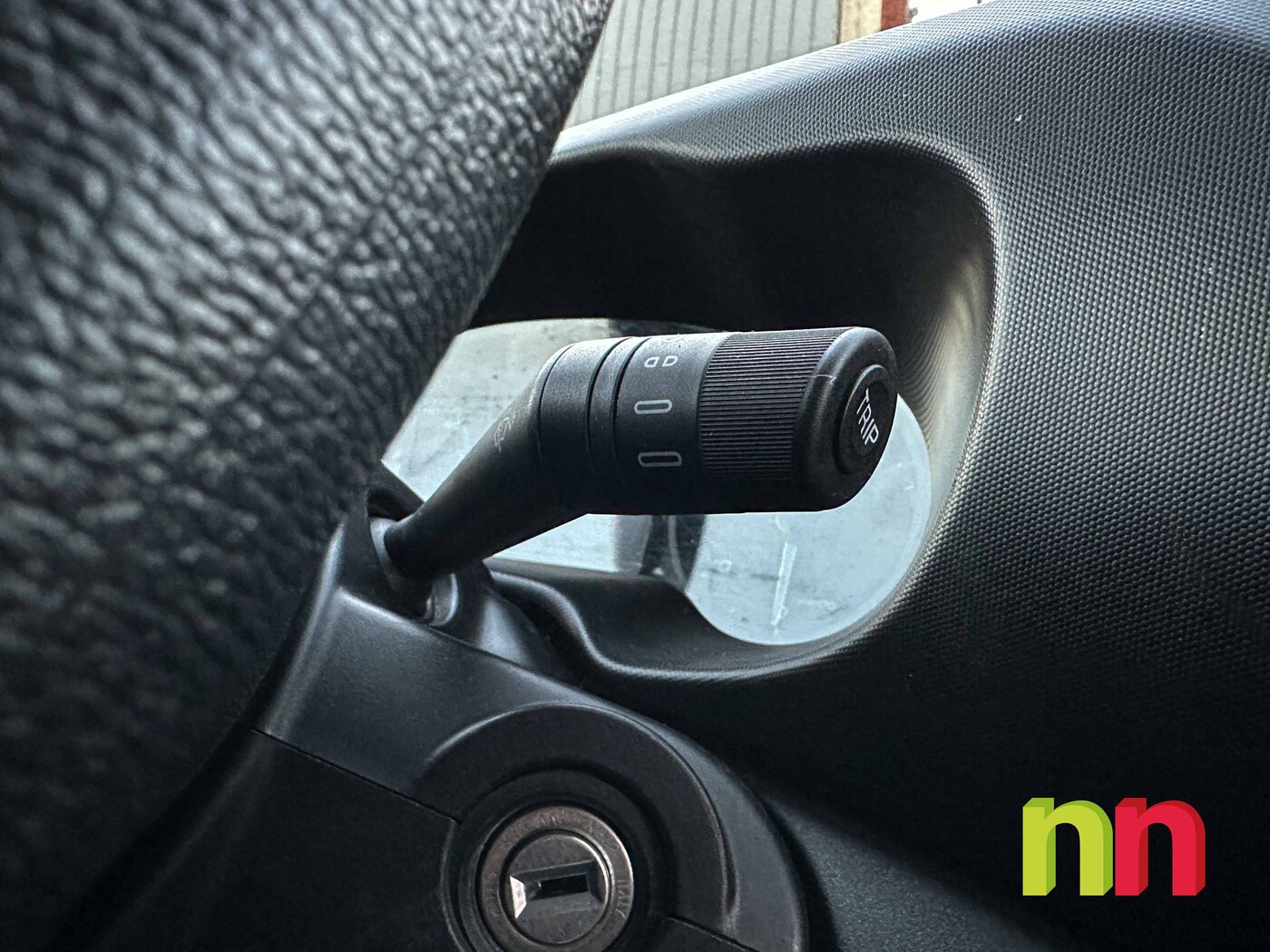 IVECO CARROZADA PLATAFORMA 2.3 155CV DOBLE RUEDA Y PUERTA LATERAL