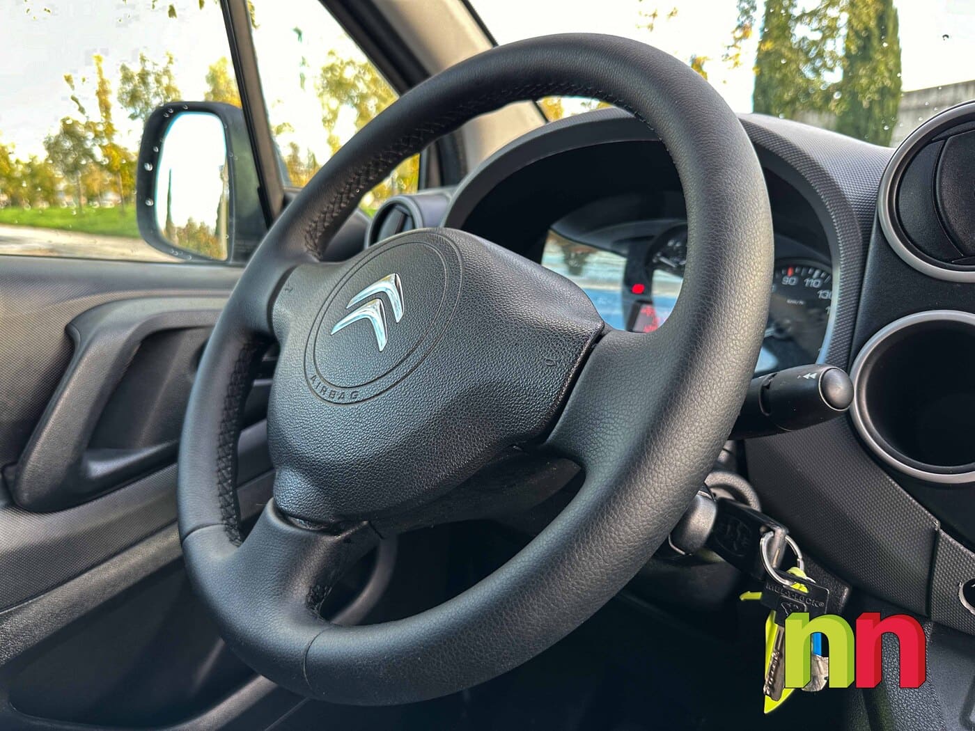 CITROEN BERLINGO M 1.6BlueHDI 100 CV 3 asientos Pta Lateral (con doble airbag) 