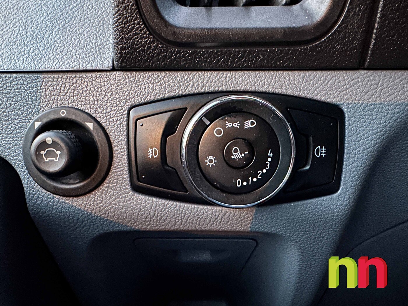 FORD TRANSIT CARROZADA CON PLATAFORMA T 350 L4 TREND 2.0 L ECOB 130CV