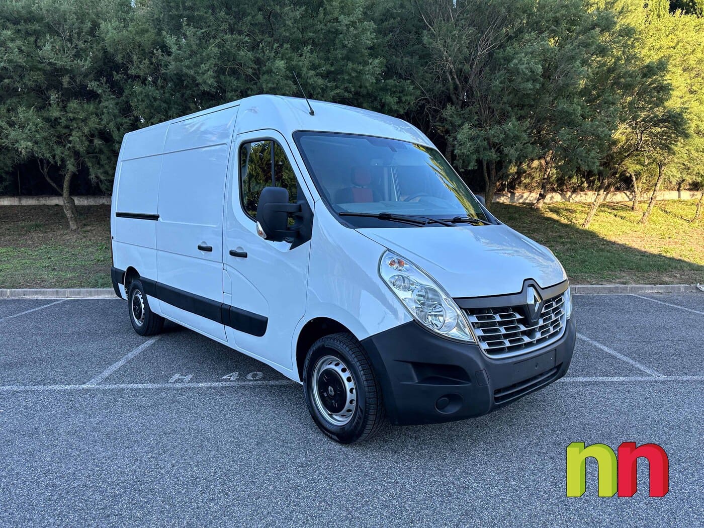 CITROEN JUMPER 4-40 CARROZADA CON PLATAFORMA Y PUERTA LATERAL 2.2HDi 130CV carga útil 1.105KG