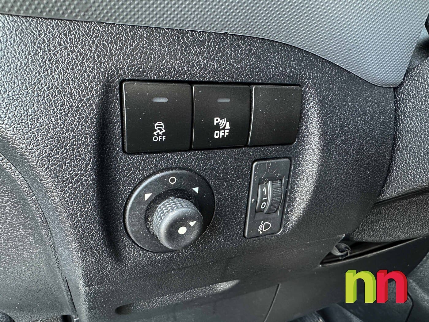 CITROEN BERLINGO M 1.6BlueHDI 100 CV 3 asientos Pta Lateral (con doble airbag) 