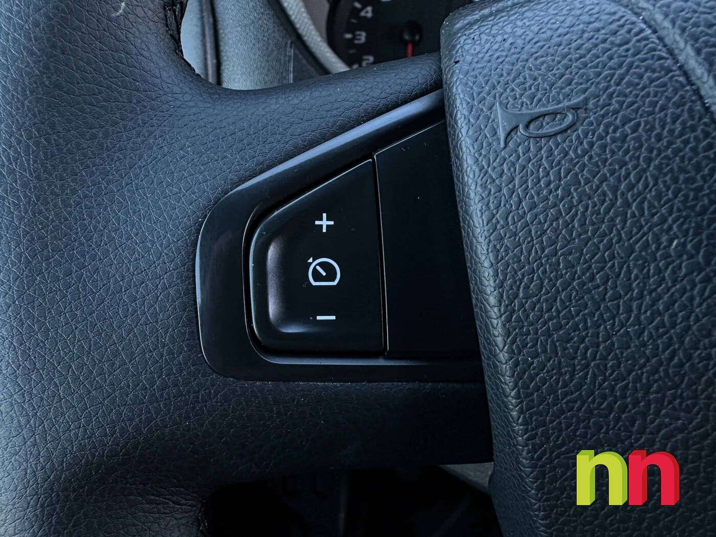 CITROEN JUMPER 4-40 CARROZADA CON PLATAFORMA Y PUERTA LATERAL 2.2HDi 130CV carga útil 1.105KG