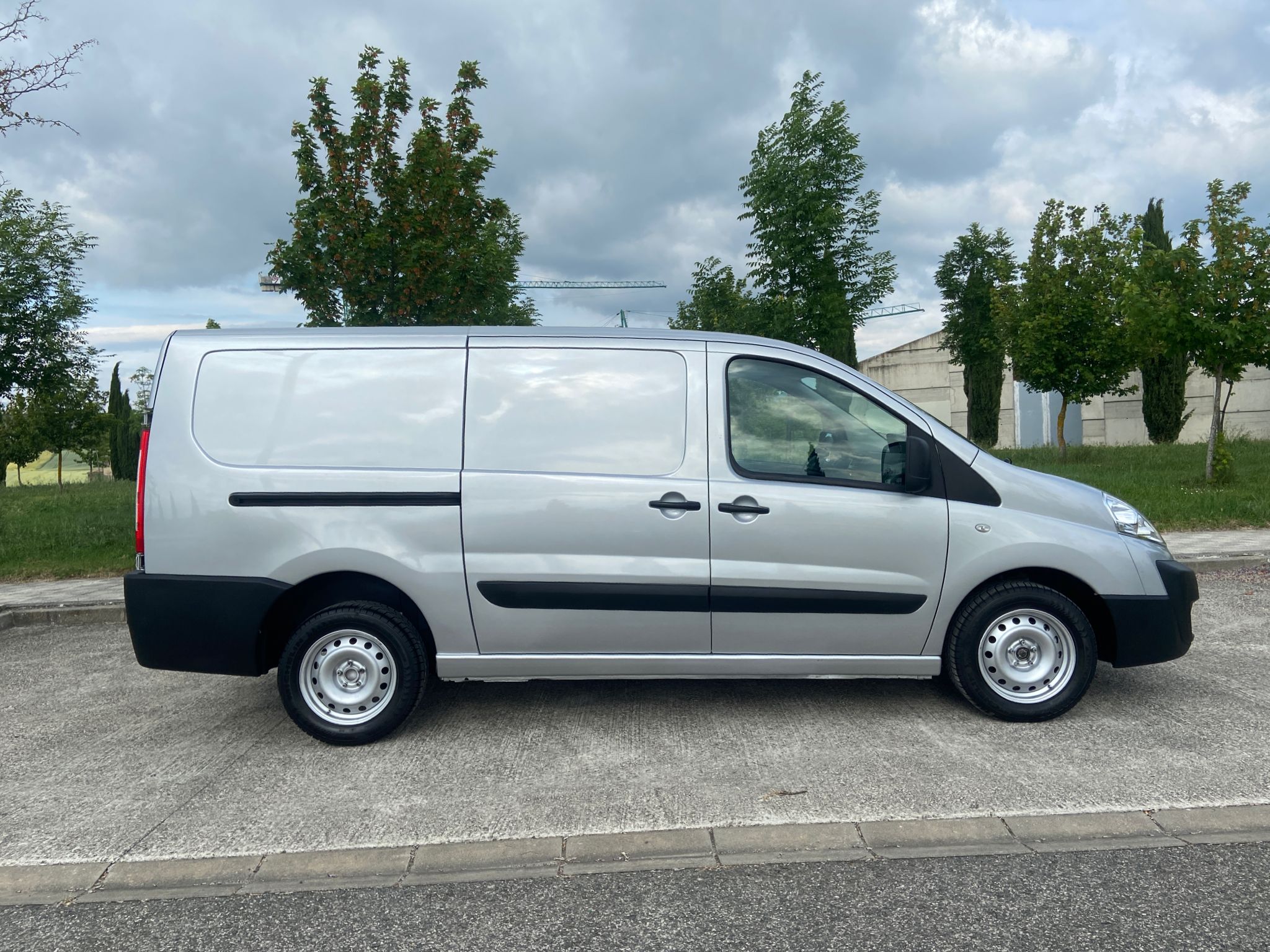 PEUGEOT EXPERT 2 L2H1 2.0HDI 125CV +NAVI