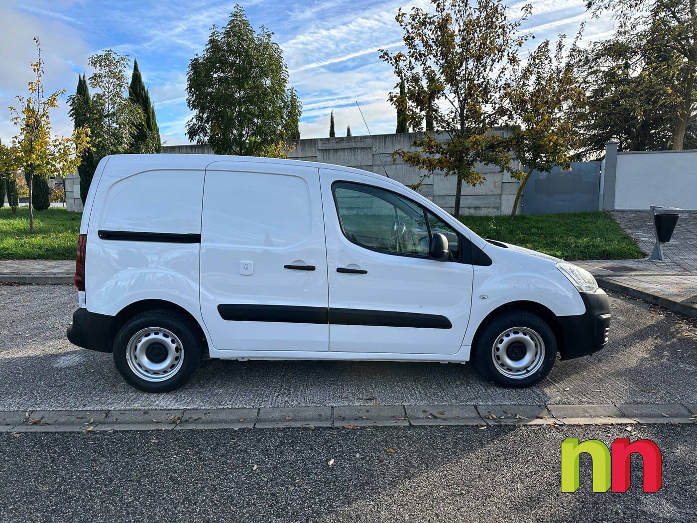 CITROEN BERLINGO M 1.6BlueHDI 100 CV 3 asientos Pta Lateral (con doble airbag) 
