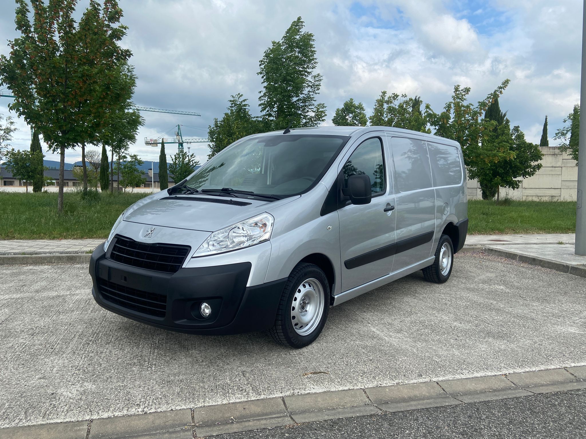 PEUGEOT EXPERT 2 L2H1 2.0HDI 125CV +NAVI