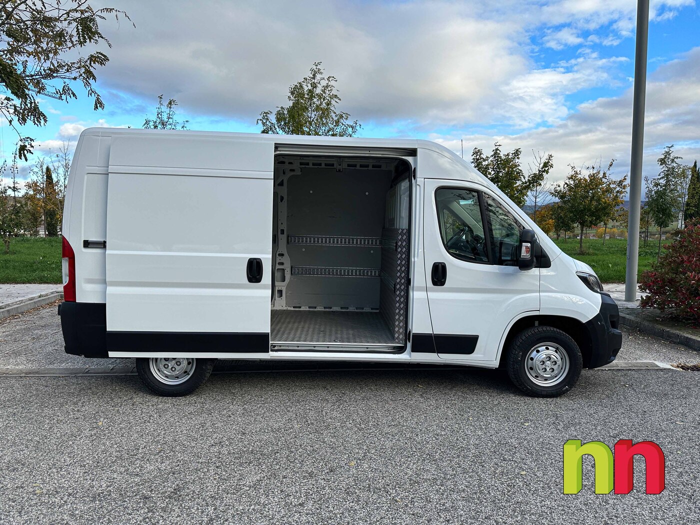 PEUGEOT BOXER L2H2 FG33 2.2 BLUEHDI 120CV + NAVI