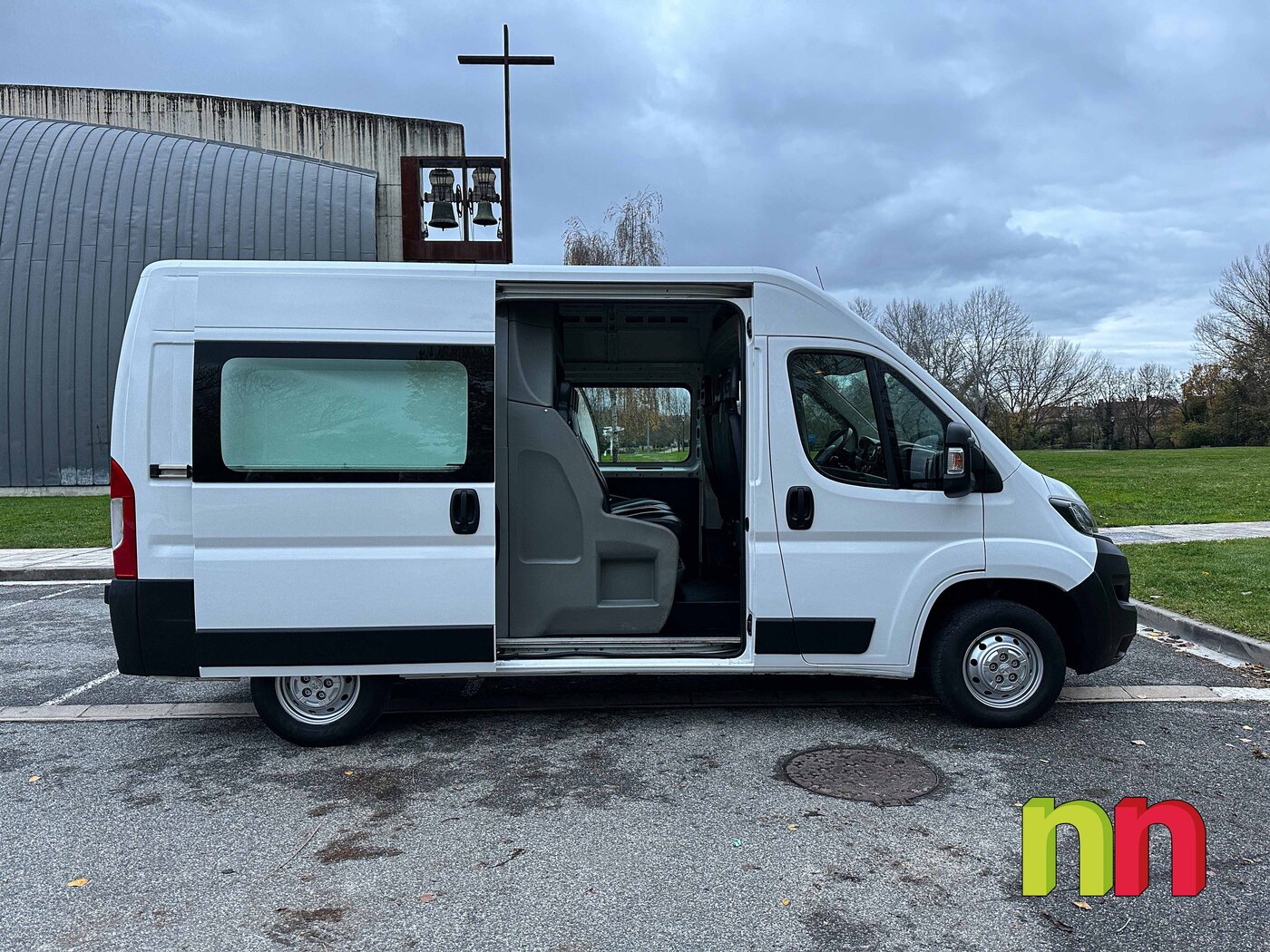 PEUGEOT BOXER 7 PLAZAS L2H2 FG3350 2.2HDi 130CV