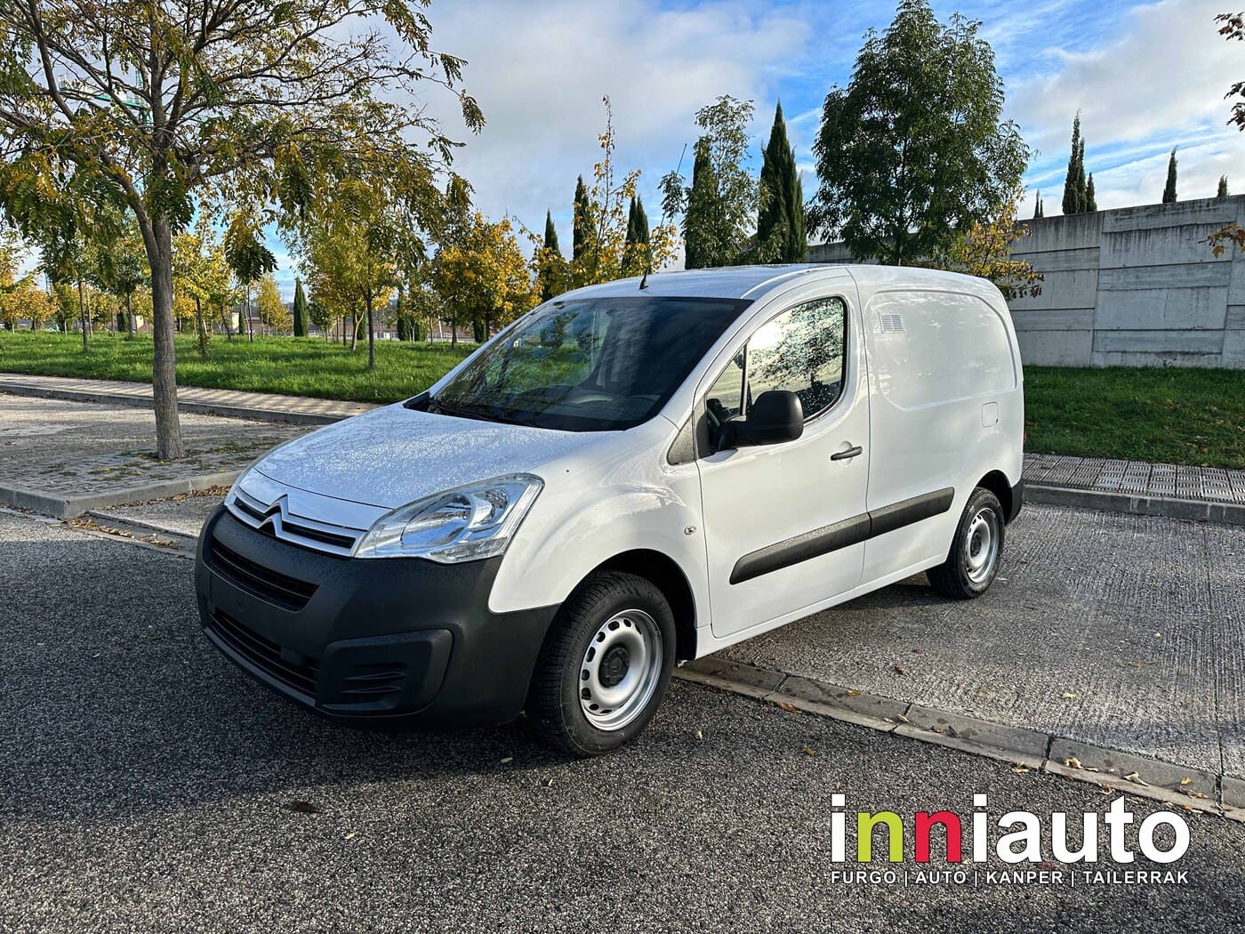 CITROEN BERLINGO M 1.6BlueHDI 100 CV 3 asientos Pta Lateral (con doble airbag) 