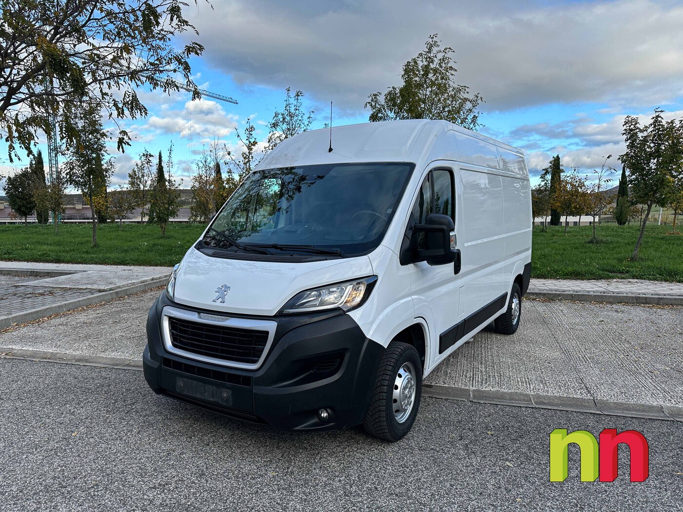 PEUGEOT BOXER L2H2 FG33 2.2 BLUEHDI 120CV + NAVI