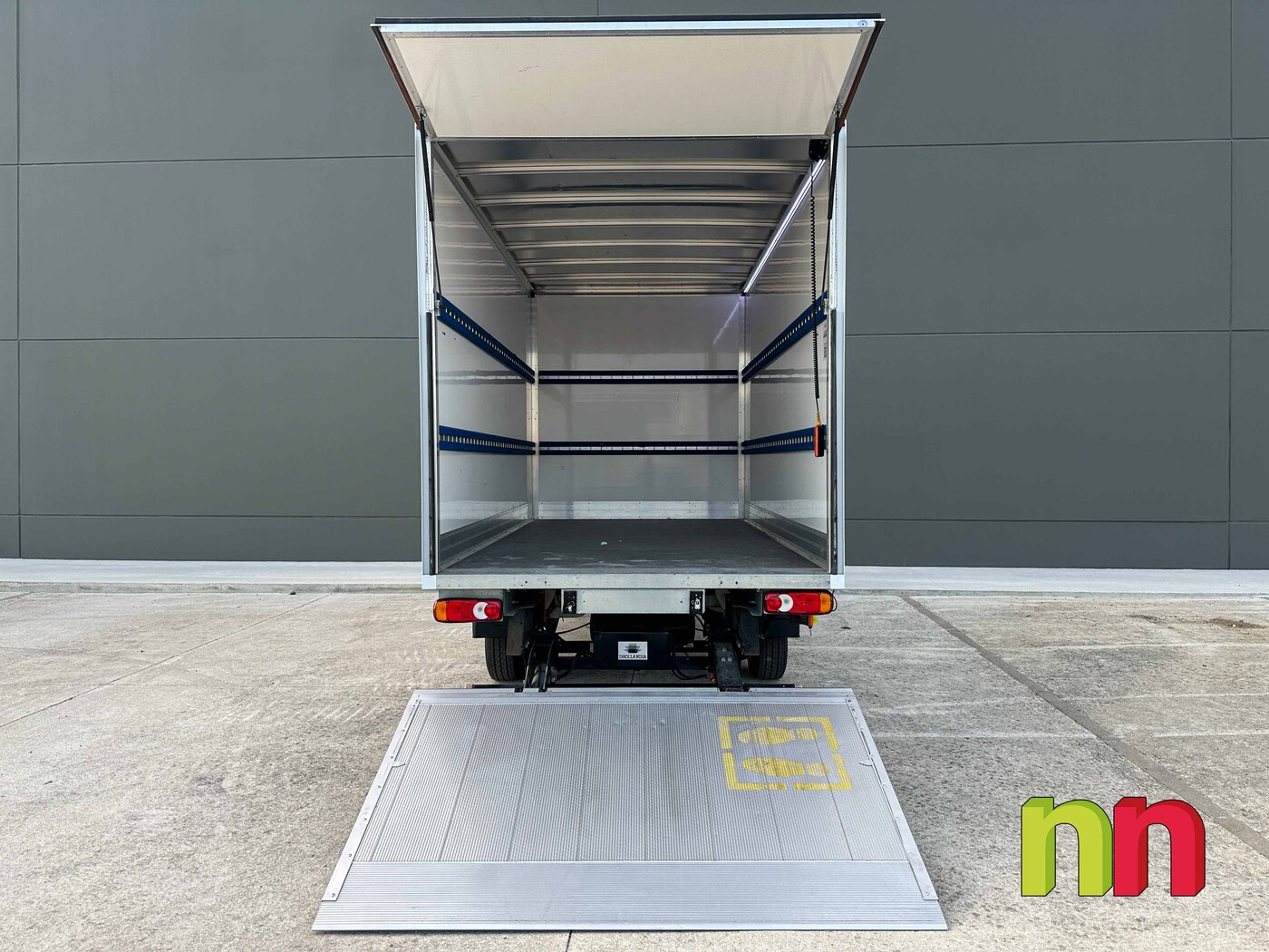 FIAT DUCATO CARROZADA CON PLATAFORMA 2.3MULTIJET 130CV +NAVI