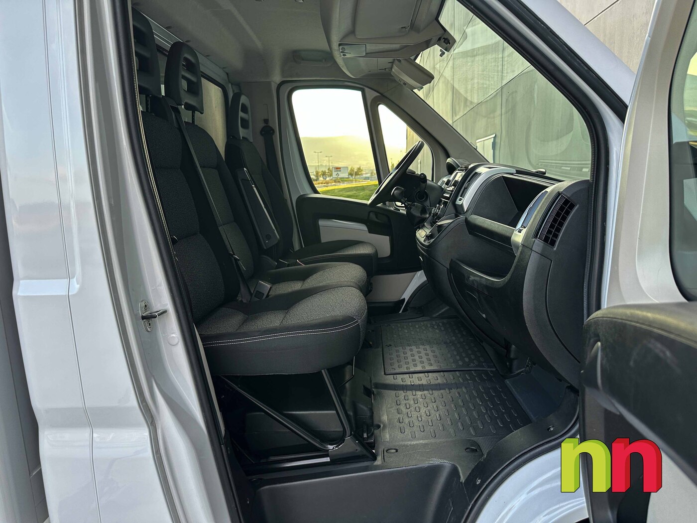 FIAT DUCATO CARROZADA CON PLATAFORMA 2.3MULTIJET 130CV +NAVI