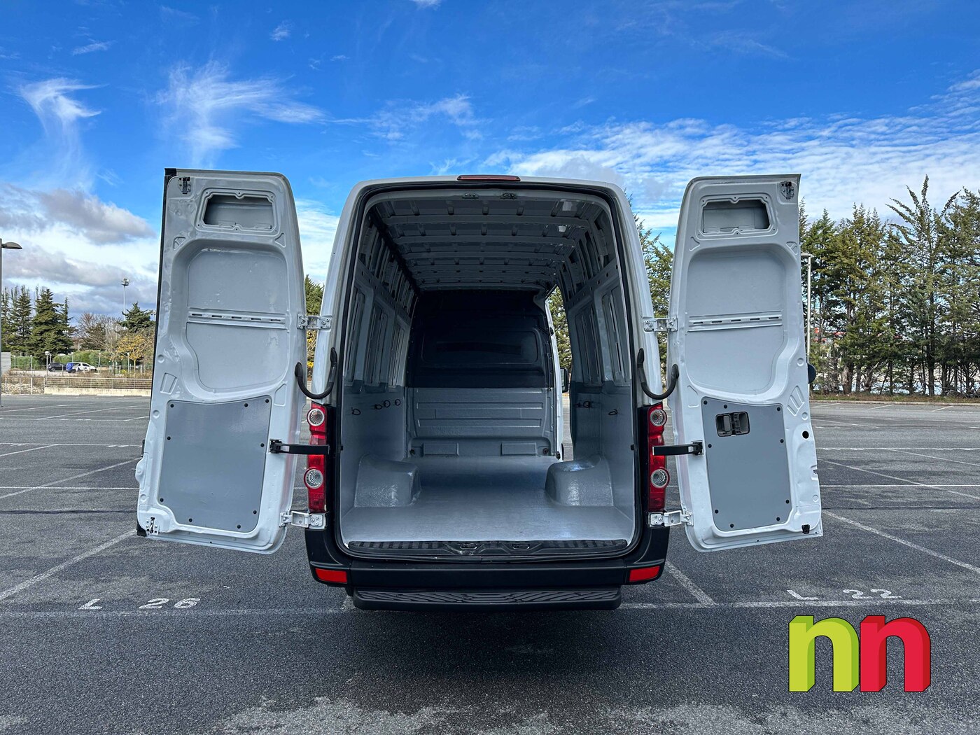 VOLKSWAGEN CRAFTER L4H2 FG50 2.0TDI 163CV DOBLE RUEDA TRASERA (carga util aprox. 2,414kg)