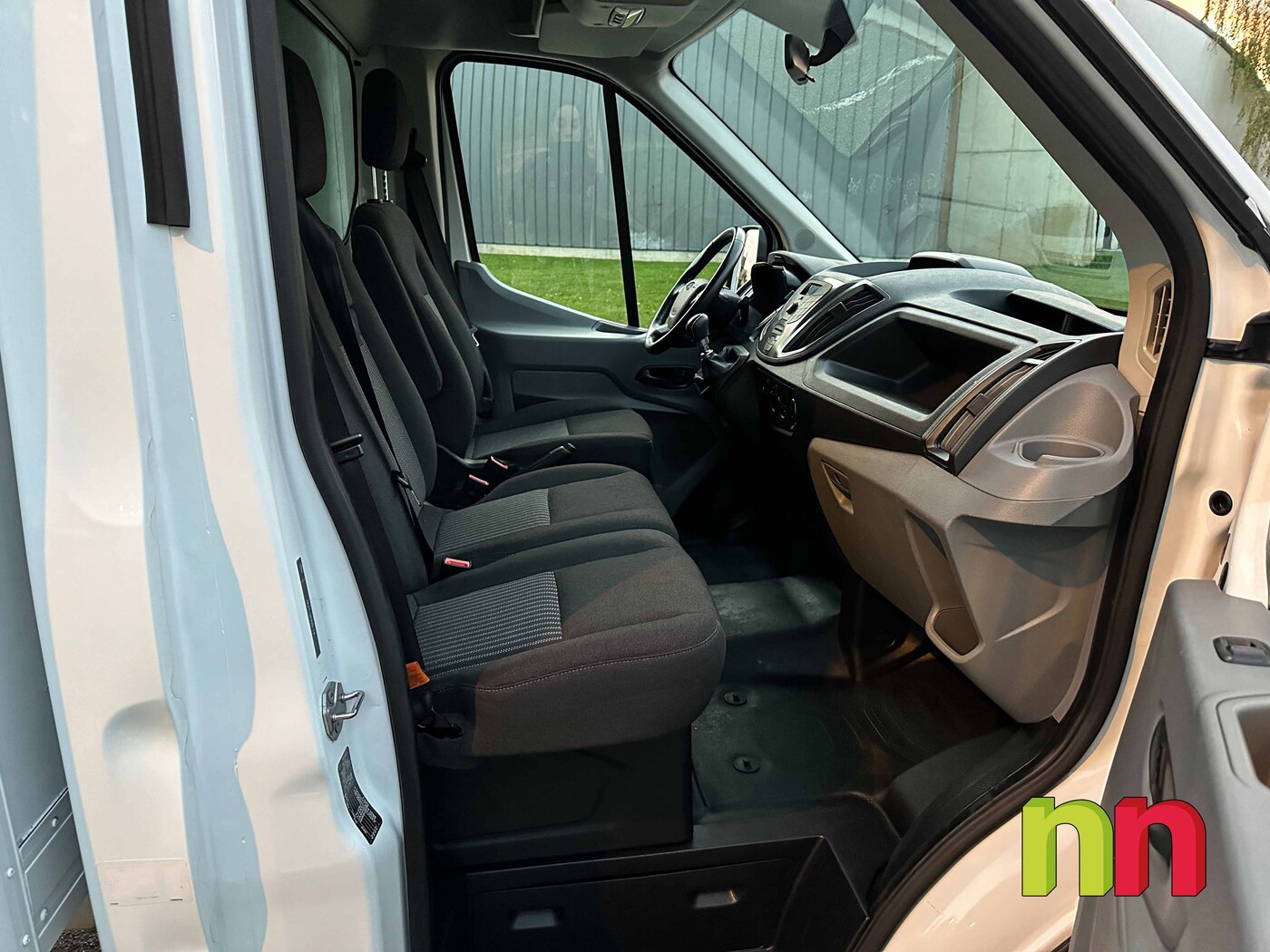 FORD TRANSIT CARROZADA CON PLATAFORMA T 350 L4 TREND 2.0 L ECOB 130CV