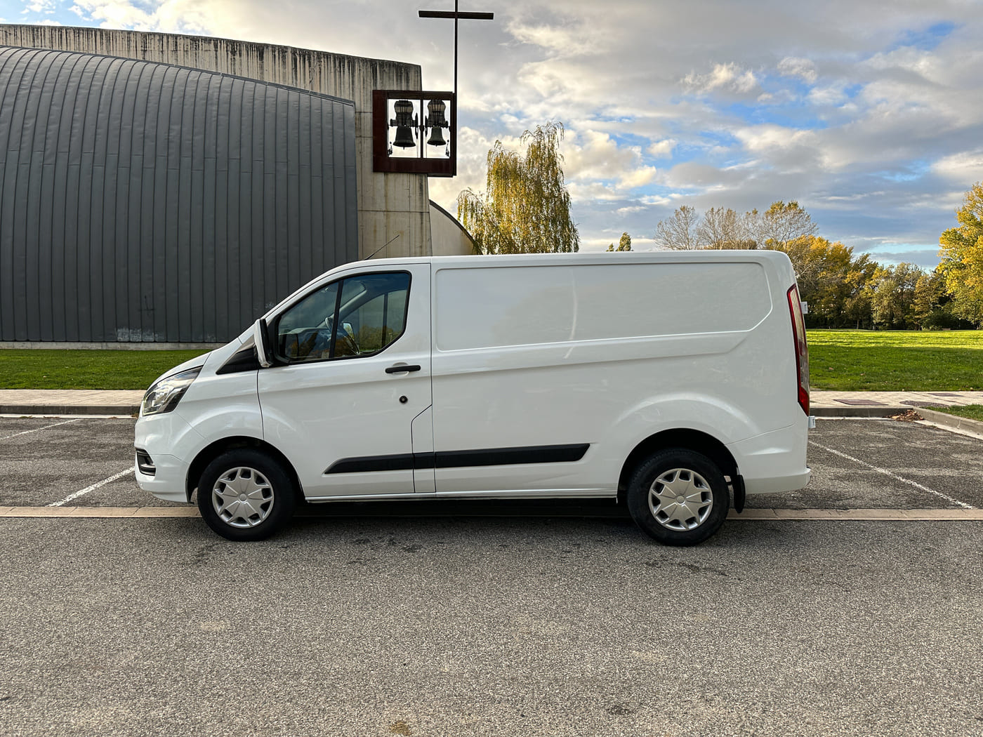 FORD TRANSIT CUSTOM L1H1 2.0Ecoblue 130CV MMA 2800