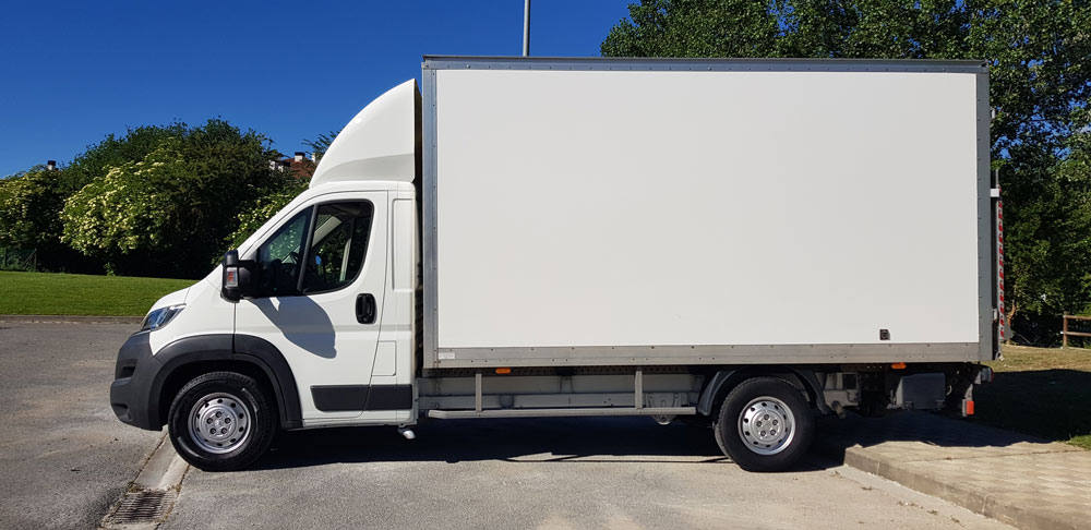 CITROEN JUMPER 4-40 CARROZADA CON PLATAFORMA Y PUERTA LATERAL 2.2HDi 130CV carga útil aprox. 1200-1300kg