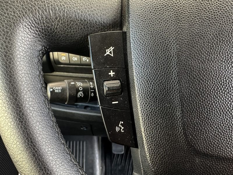 Peugeot335 L2H2 BlueHDi 130