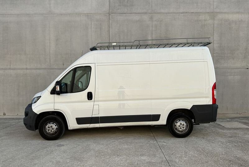 Peugeot335 L2H2 BlueHDi 130