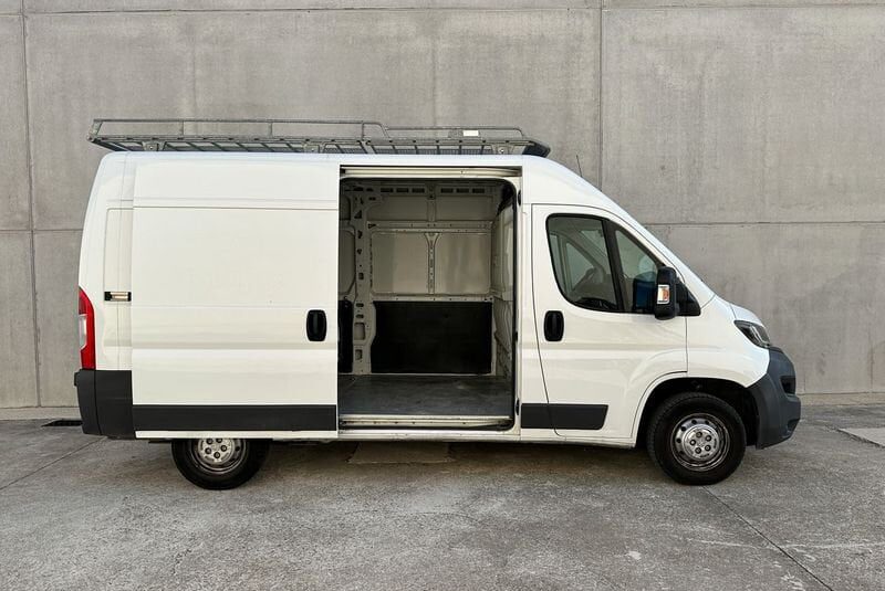 Peugeot335 L2H2 BlueHDi 130