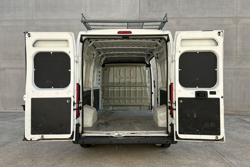 Peugeot335 L2H2 BlueHDi 130