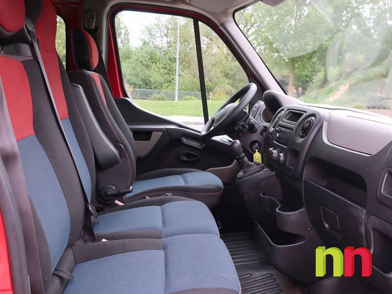 Renault Master Furgón T L2H2 3500 dCi 125