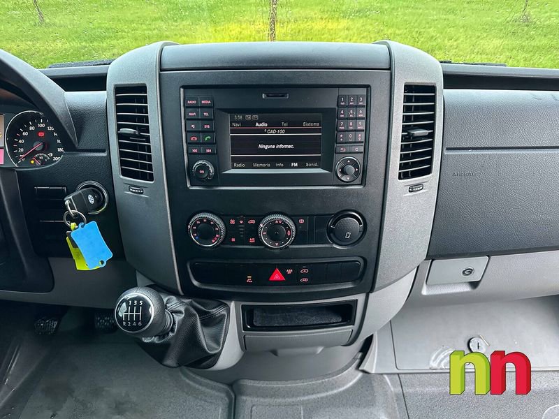 Volkswagen Crafter 35 Furgón BM TA 2.0 TDI EU6 SCR BMT 140