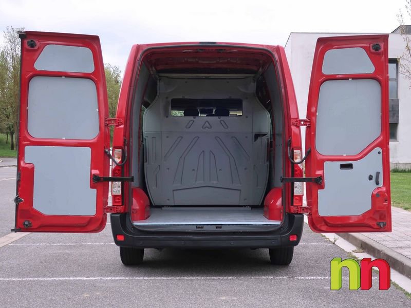 Renault Master Furgón T L2H2 3500 dCi 125