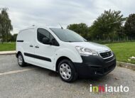 PEUGEOT Partner Talla M FG AUTO 1.6HDI 100cv + NAVI