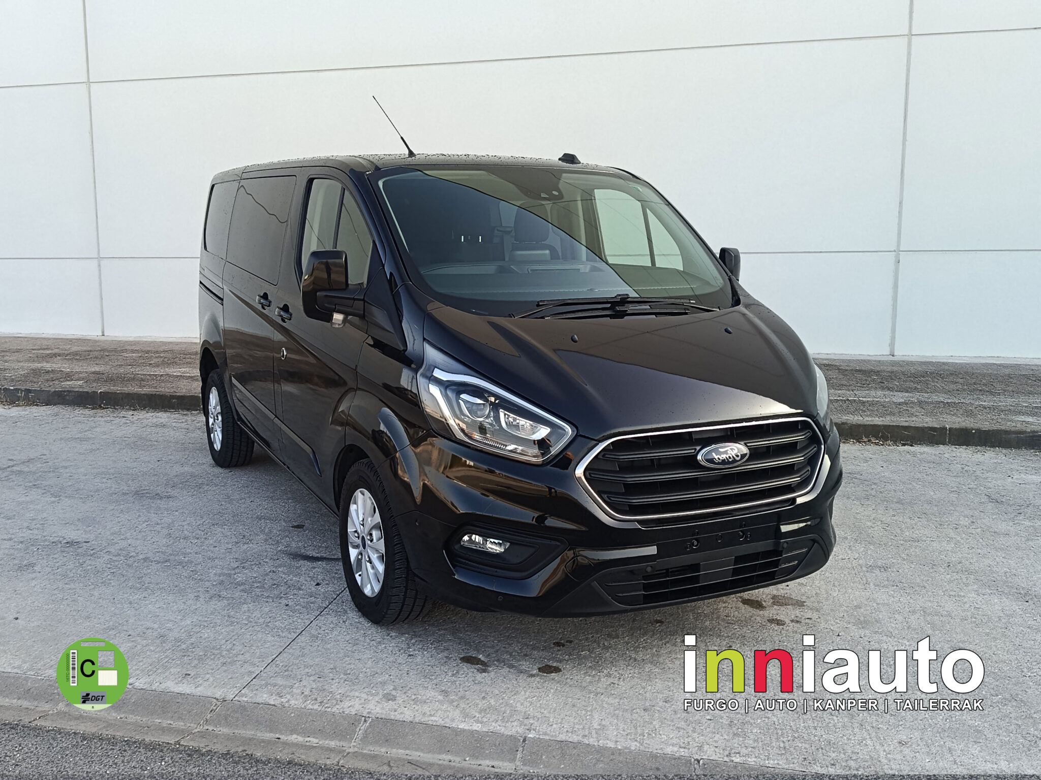 FORD TRANSIT CUSTOM COMBI 6 L1H1 N1 2.0ECOBLUE 170CV AUTO + NAVI + DOBLE PUERTA LATERAL