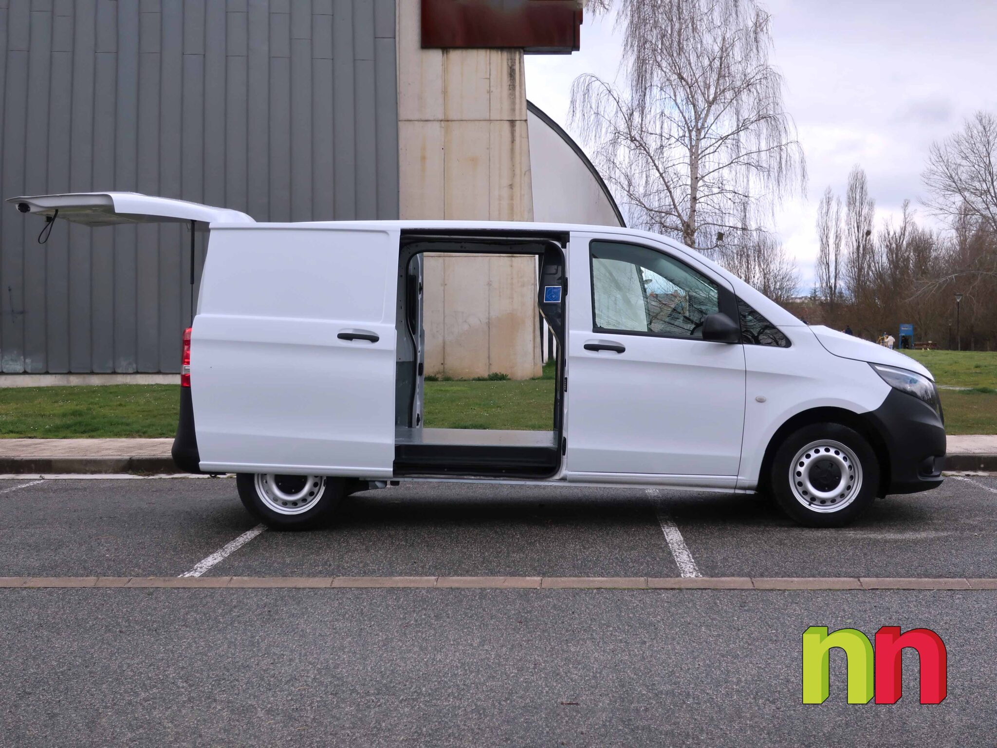 MERCEDES Vito Compact FG AUTO 114CDI 136cv + DOS PLAZAS + DOBLE PUERTA LATERAL