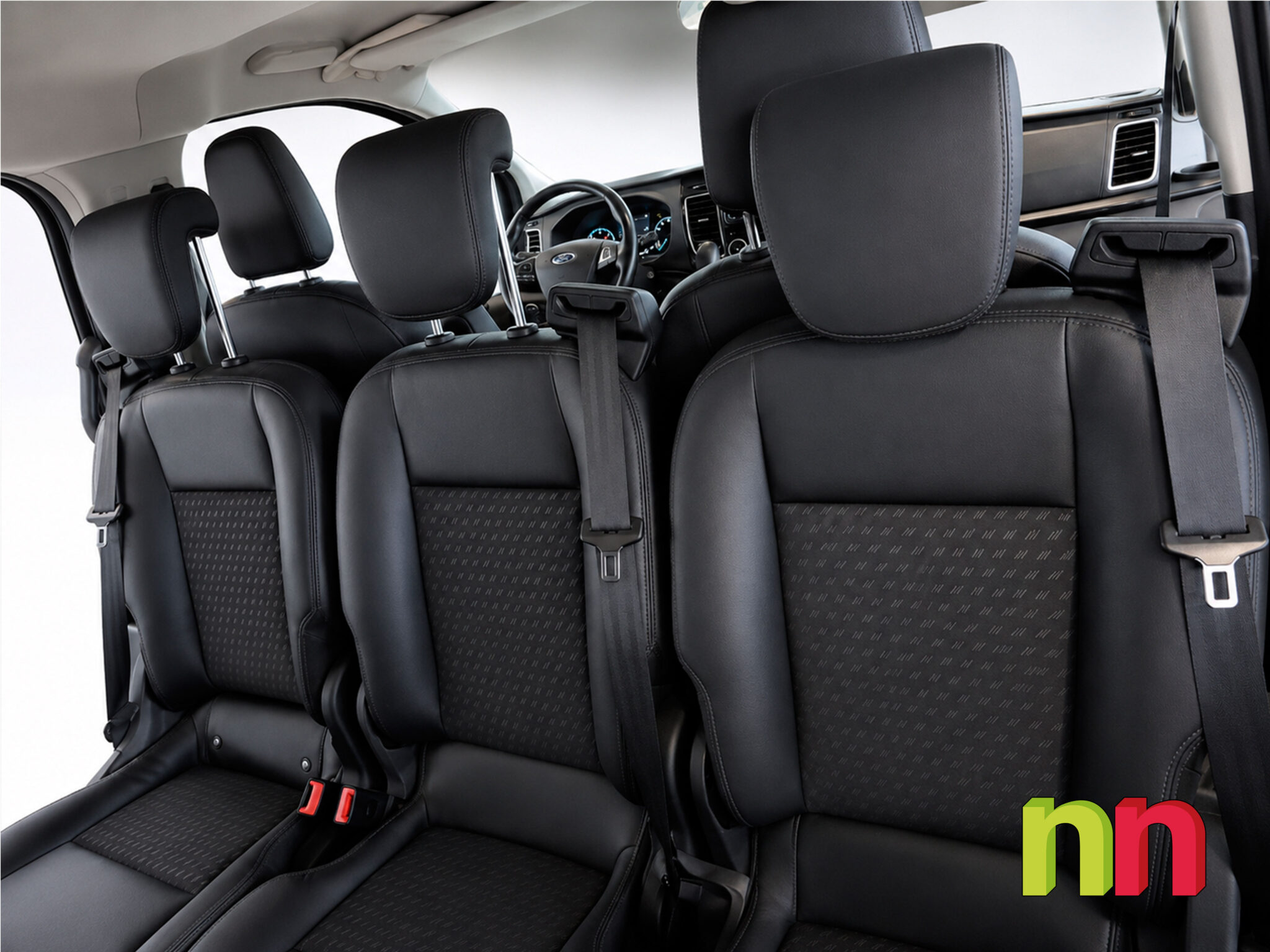 FORD TRANSIT CUSTOM COMBI 8 L1H1 AUTO 2.0ECOBLUE 170CV + NAVI + DOBLE PUERTA LATERAL
