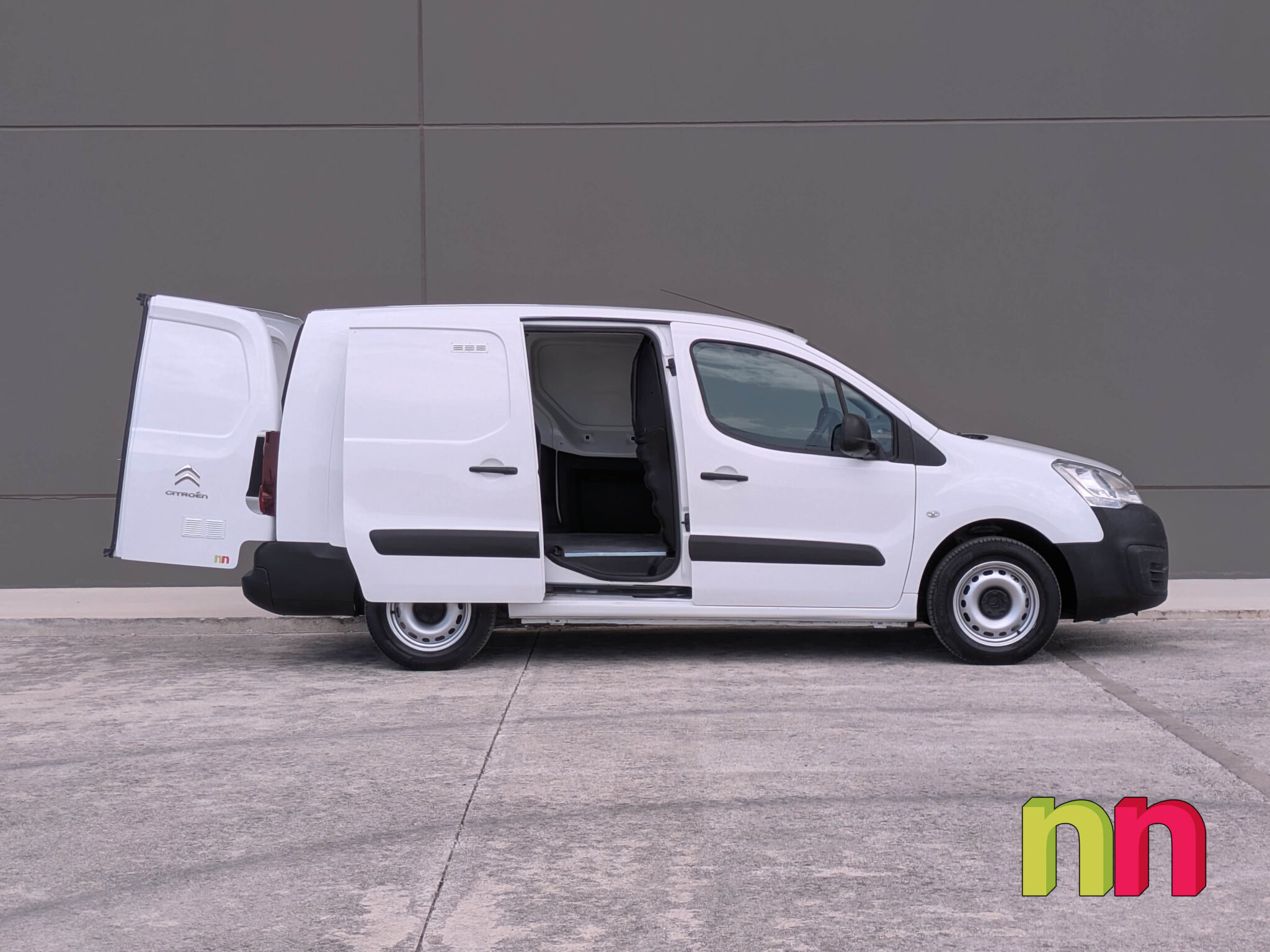 CITROEN Berlingo Talla XL 3 Plazas AUTO 1.6BlueHDI 100cv + NAVI