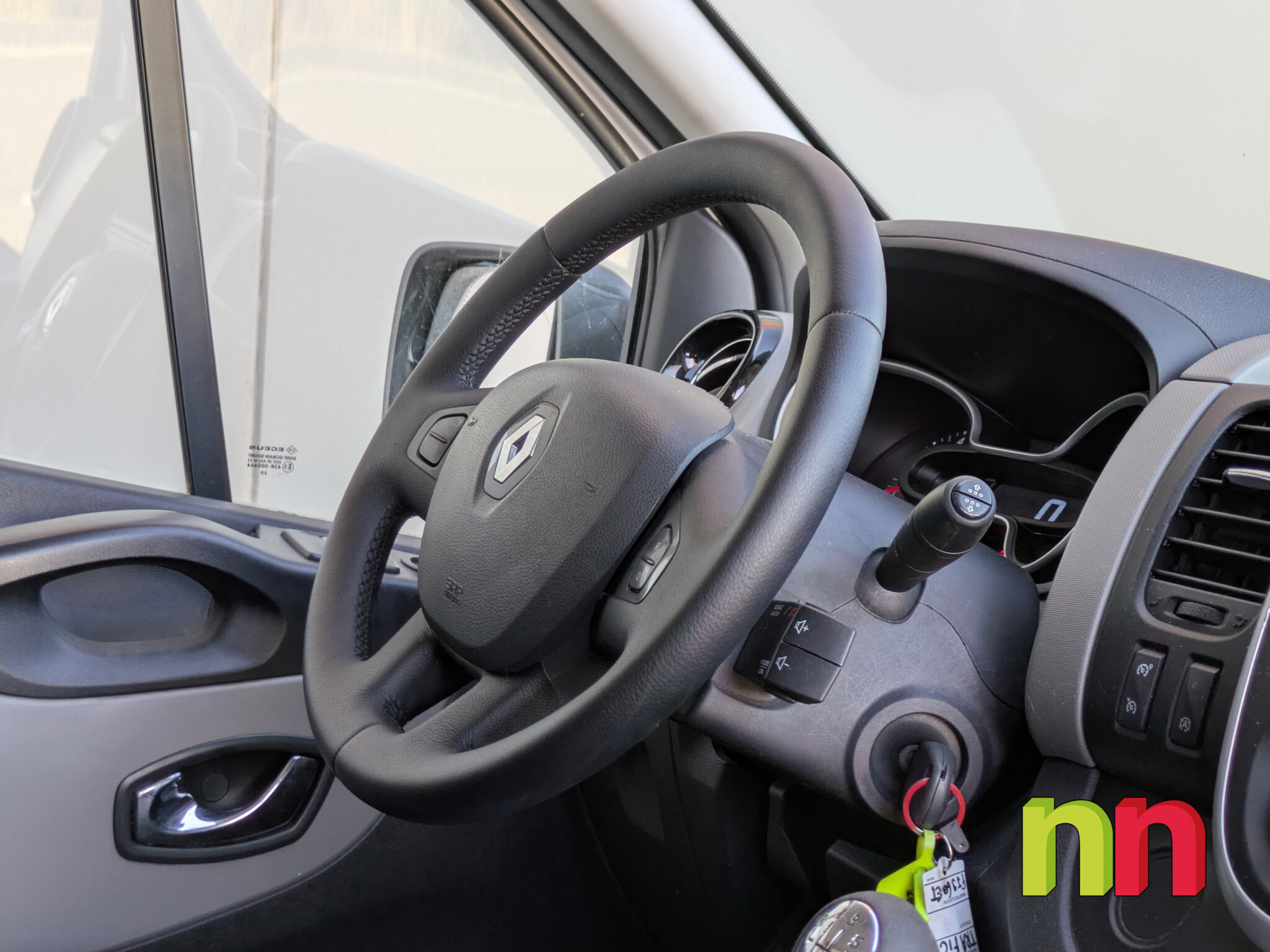 RENAULT Trafic L1H2 FG 29 2.0DCI 145cv