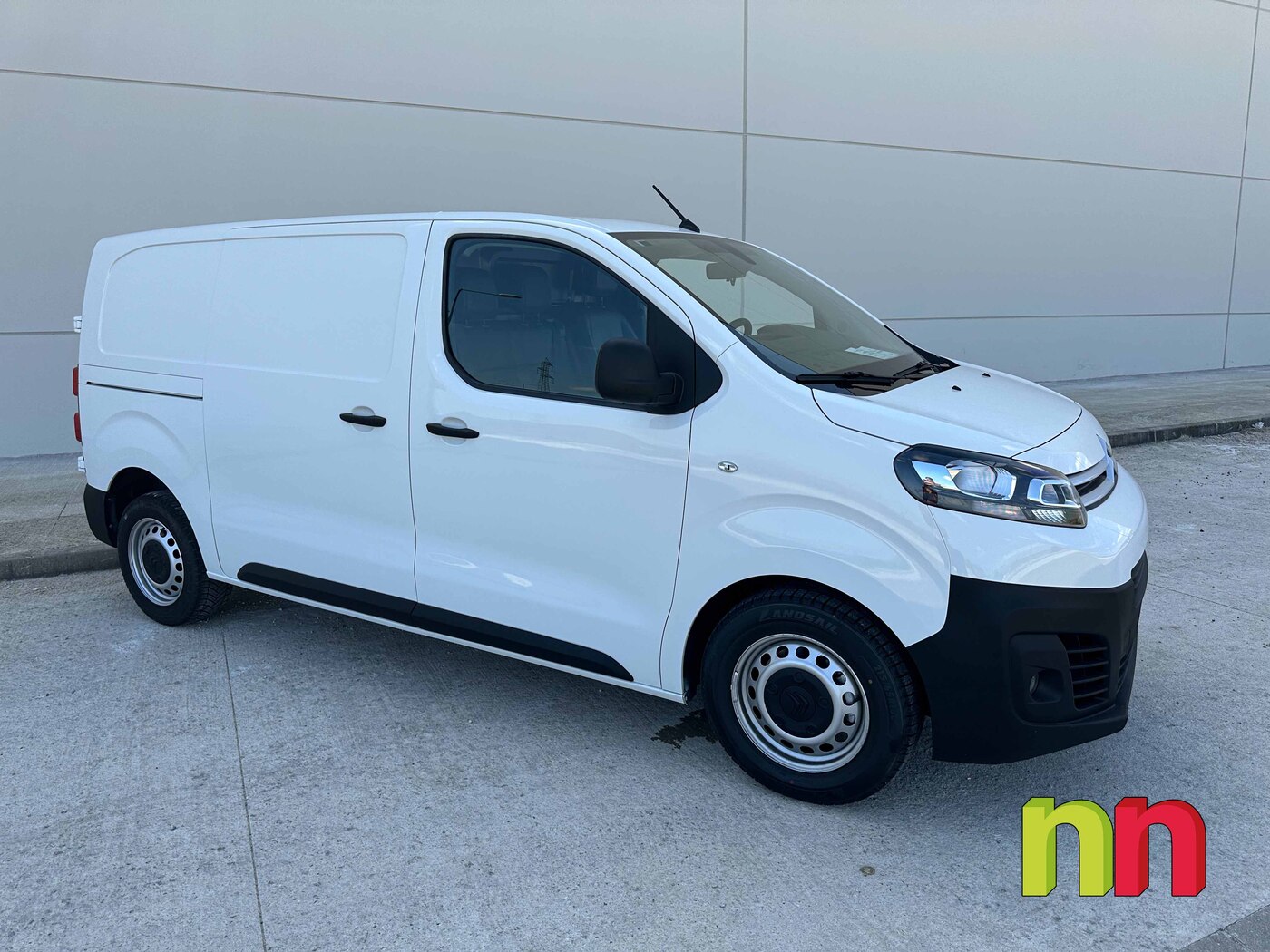 CITROEN Jumpy 3 Talla M 2.0BlueHDI 120cv + NAVI