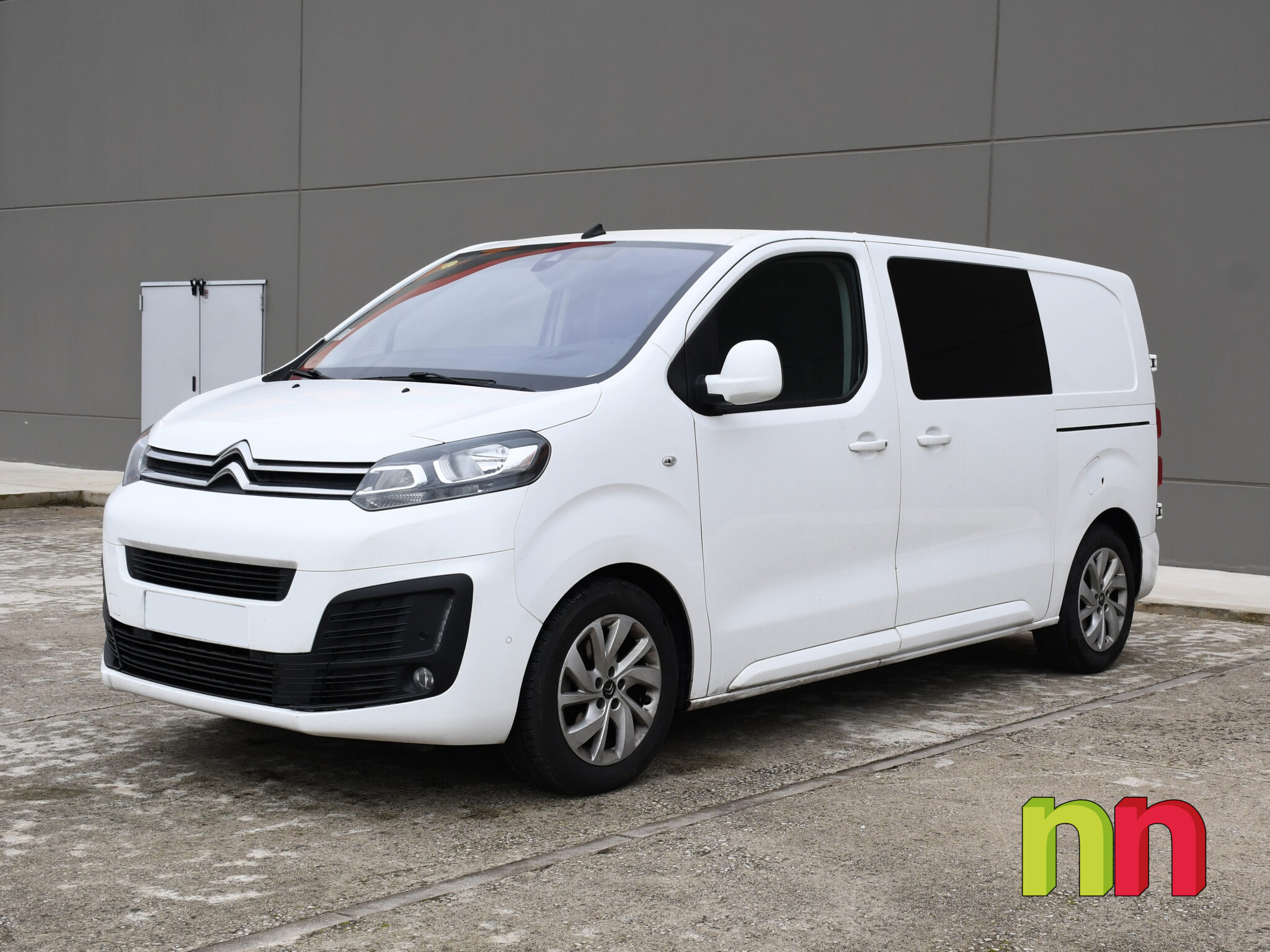 CITROEN jumpy 3 Combi 6 Talla M  AUTO 2.0BlueHDI180cv + NAVI + DOBLE PUERTA LATERAL