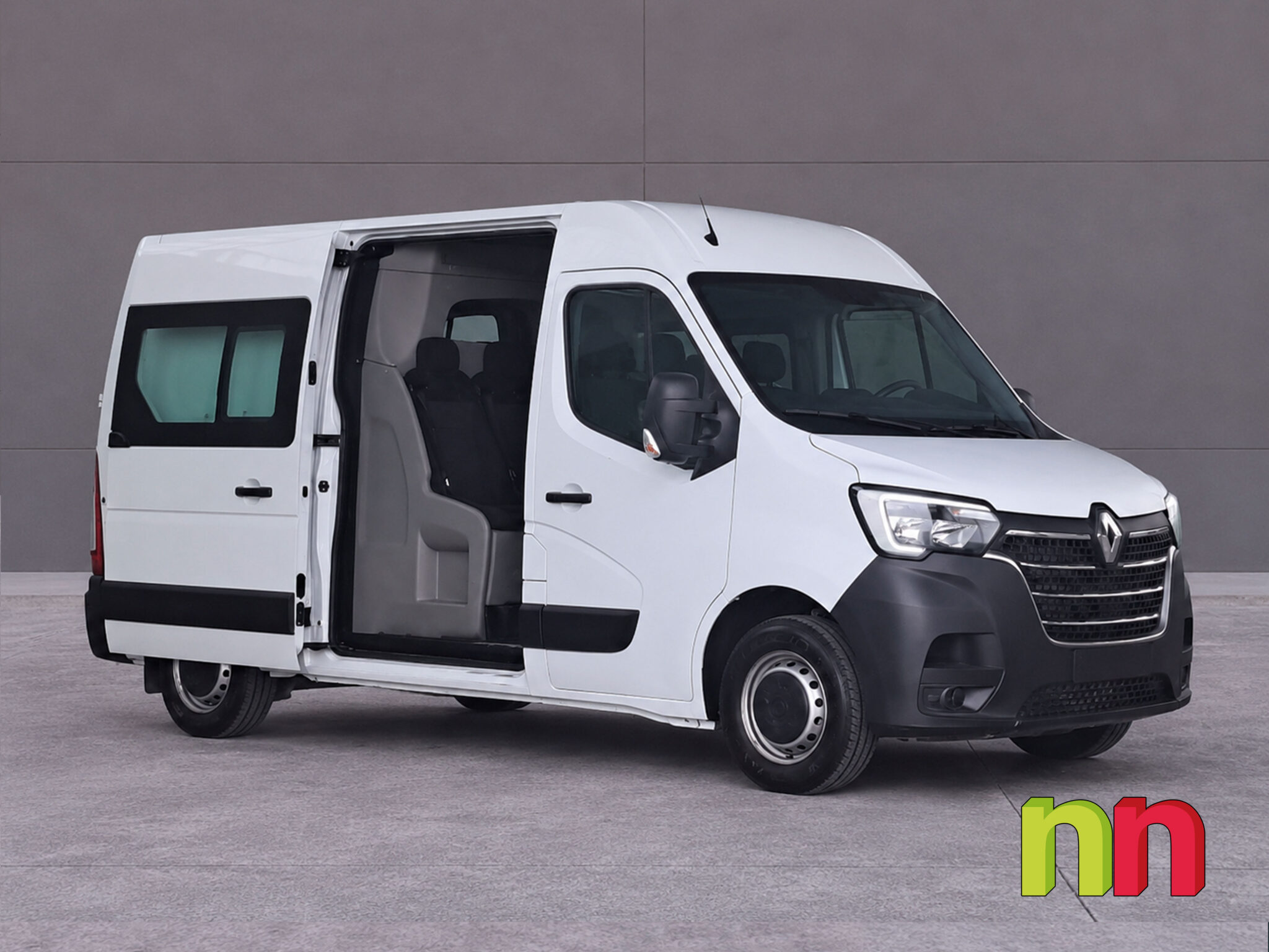 RENAULT Master Combi 7 Plazas L2H2 FG33 2.3DCI 135cv + ASIENTOS ABATIBLES