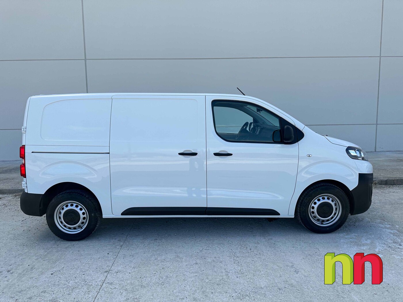 CITROEN Jumpy 3 Talla M 2.0BlueHDI 120cv + NAVI