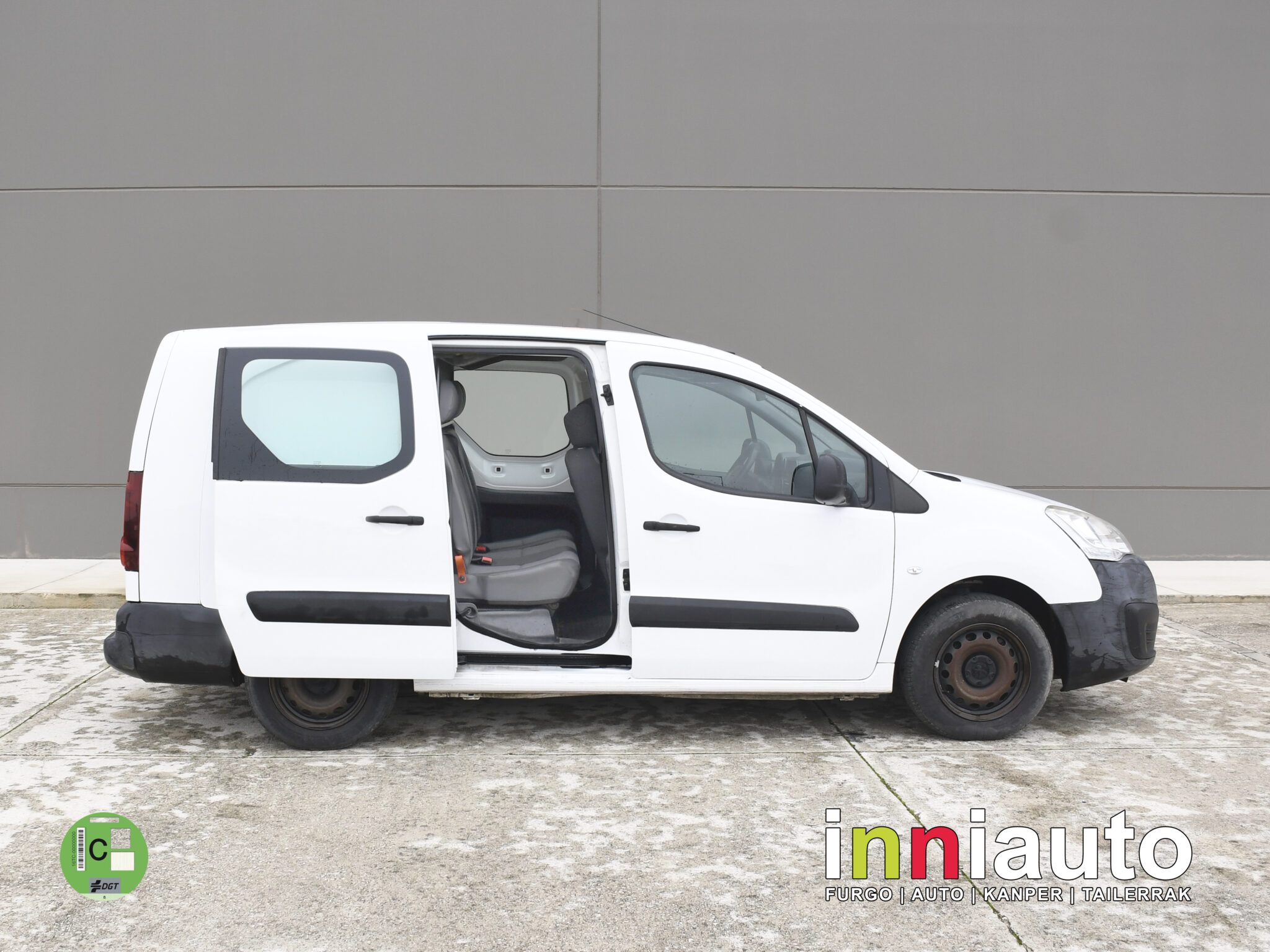 PEUGEOT Partner Combi 5 Long1.6 BlueHDI 100cv + ASIENTOS ABATIBLES