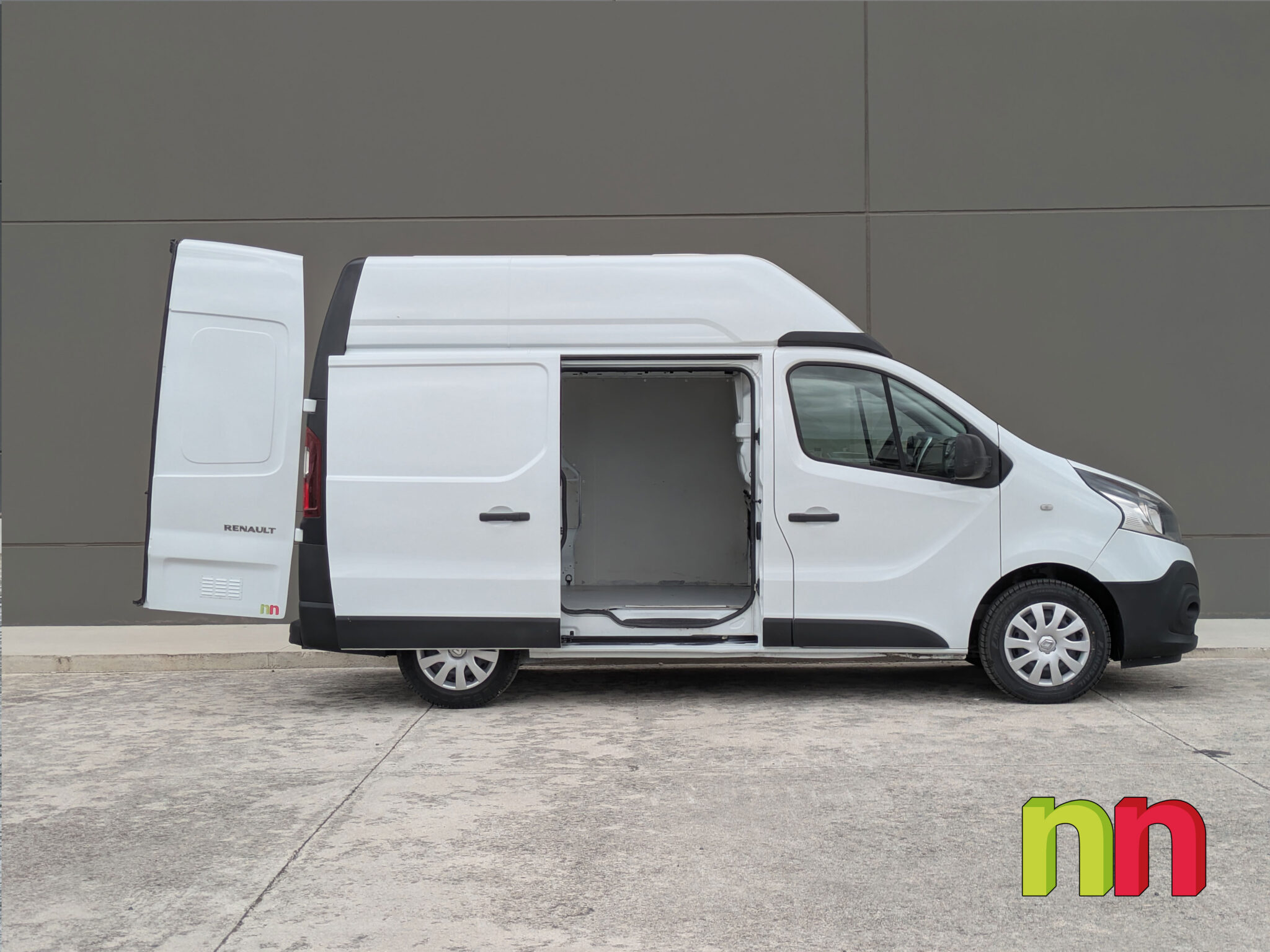RENAULT Trafic L1H2 FG 29 2.0DCI 145cv