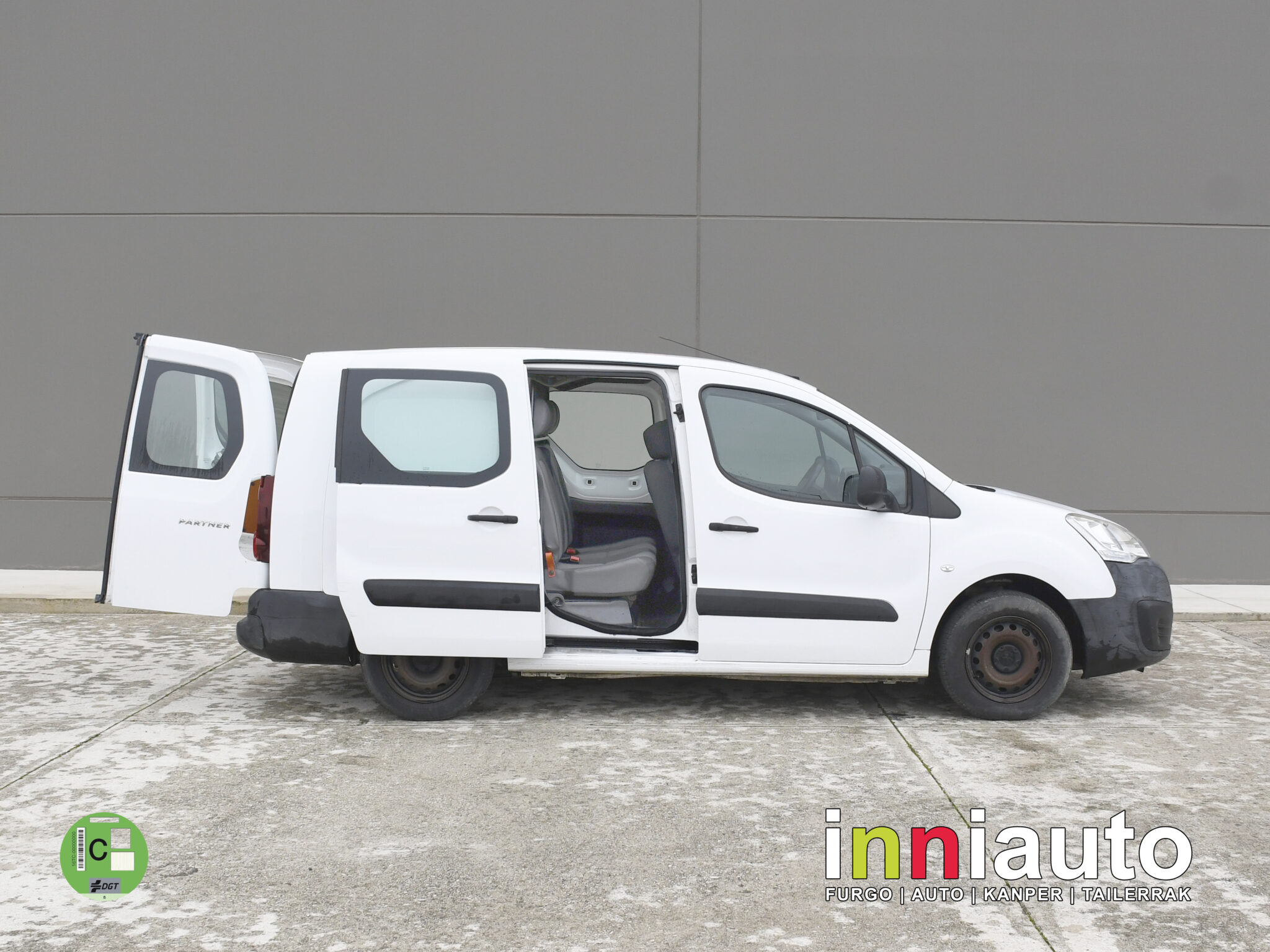 PEUGEOT Partner Combi 5 Long1.6 BlueHDI 100cv + ASIENTOS ABATIBLES