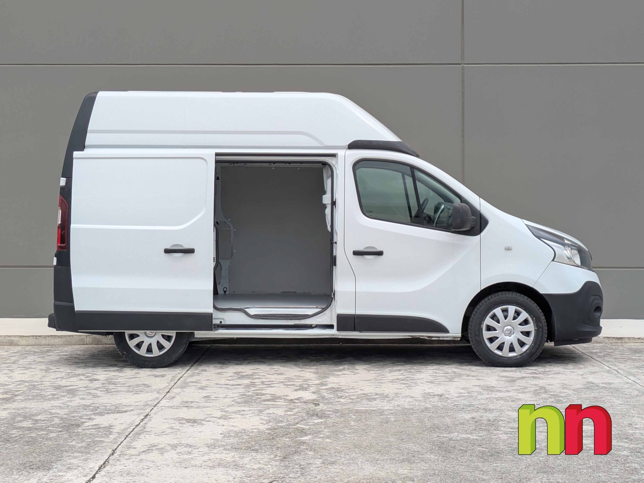 RENAULT Trafic L1H2 FG 29 2.0DCI 145cv