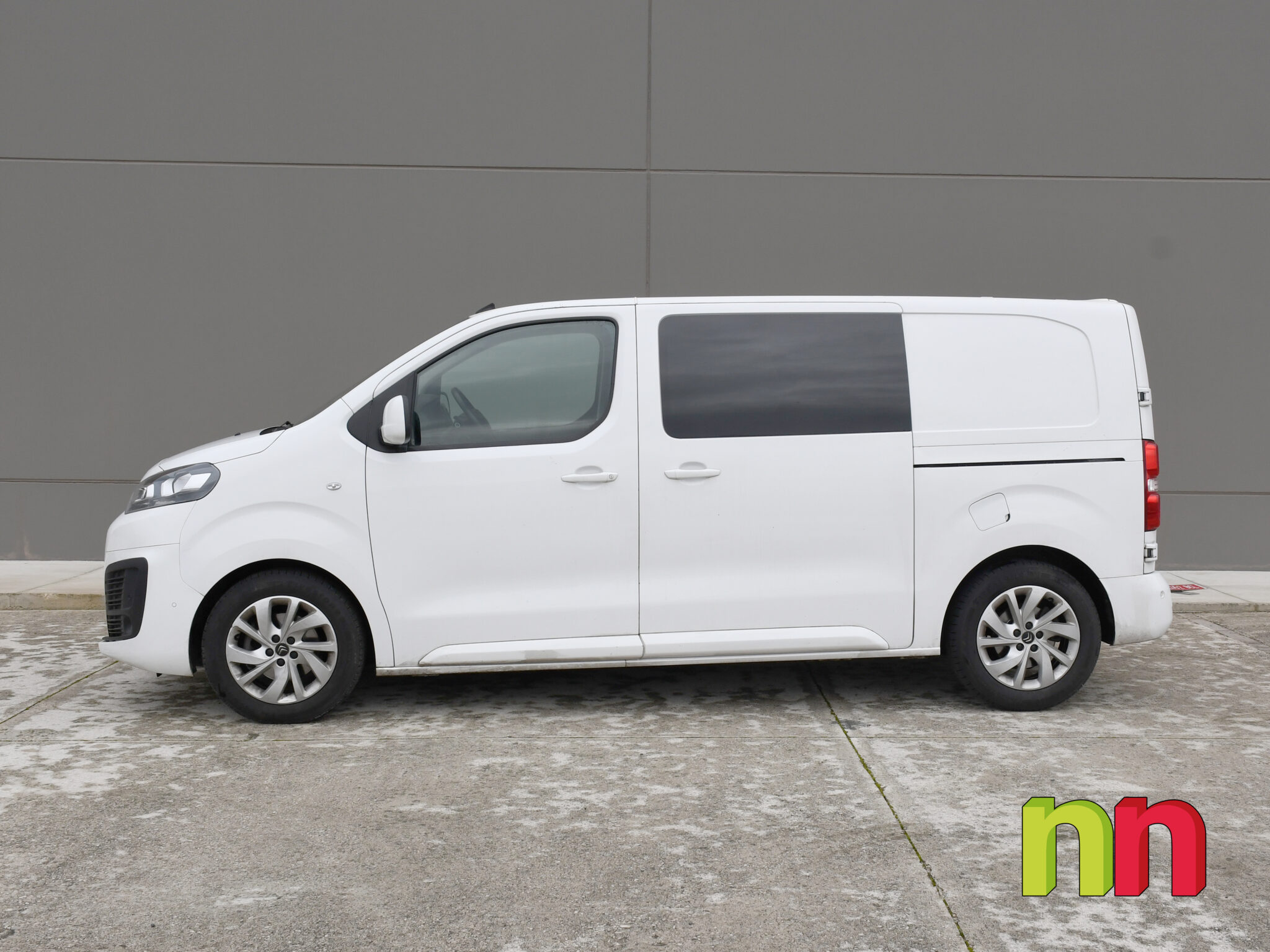 CITROEN jumpy 3 Combi 6 Talla M  AUTO 2.0BlueHDI180cv + NAVI + DOBLE PUERTA LATERAL