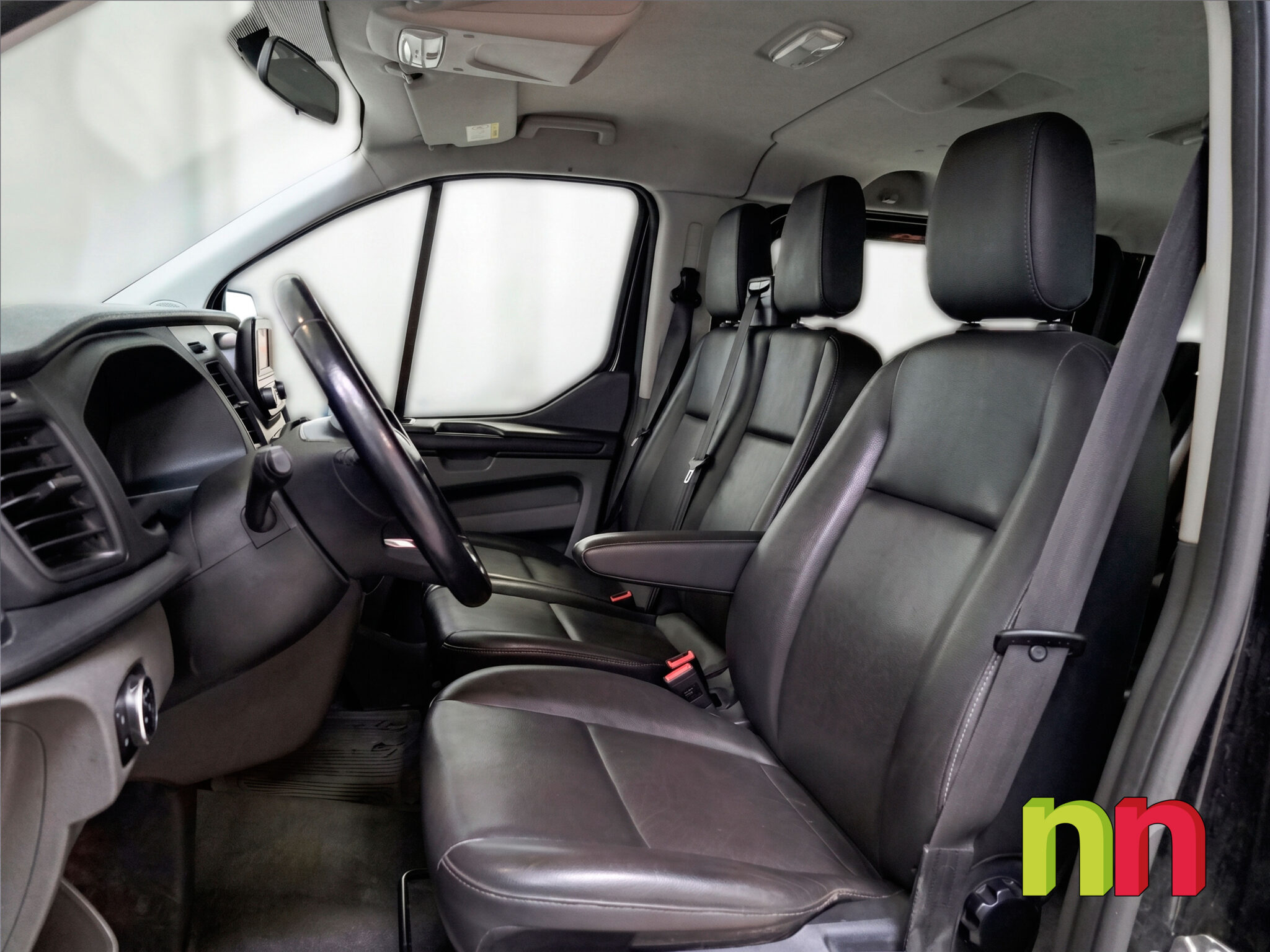 FORD TRANSIT CUSTOM COMBI 9 L1H1 2.0ECOBLUE 130CV + NAVI