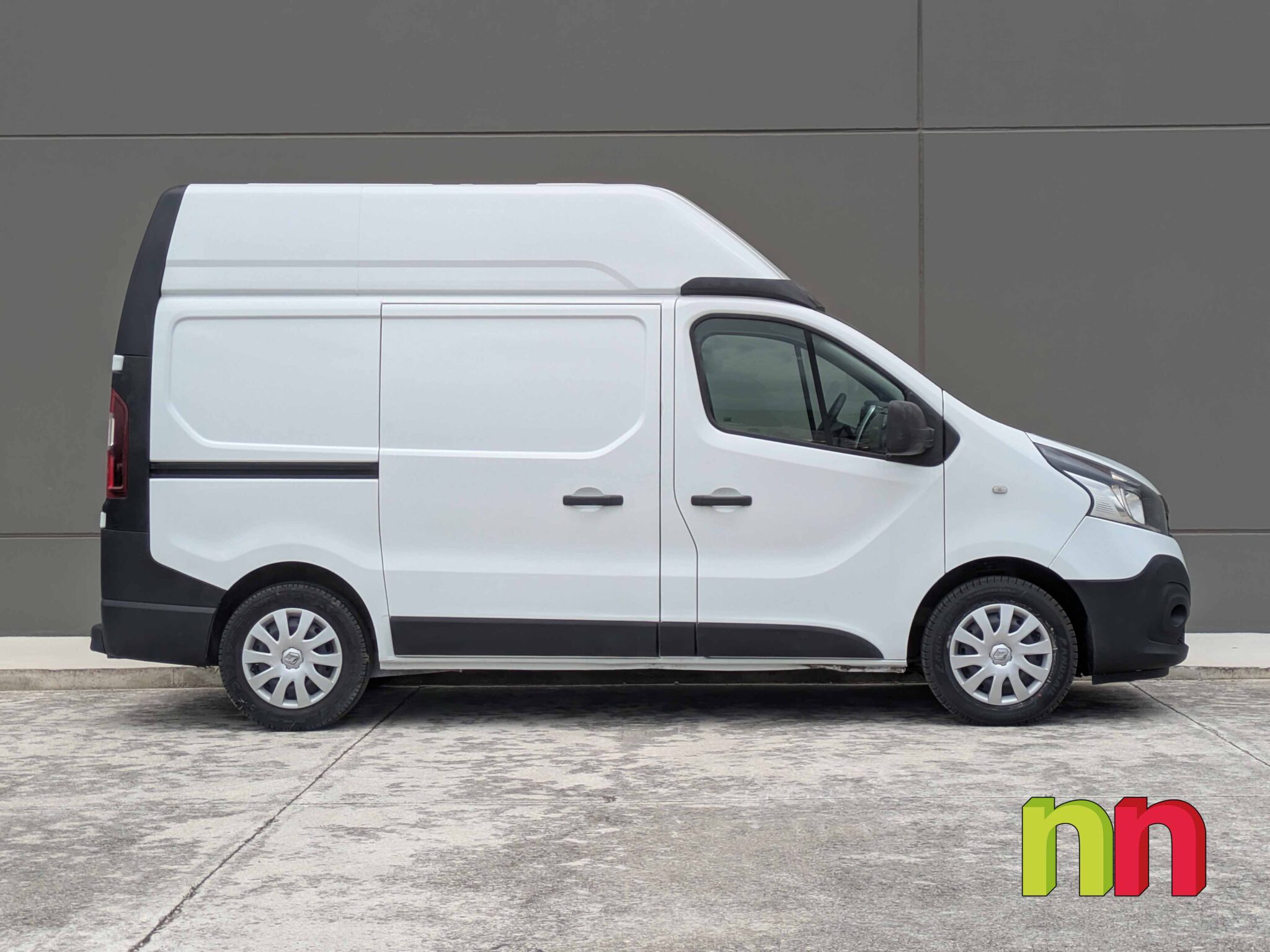 RENAULT Trafic L1H2 FG 29 2.0DCI 145cv