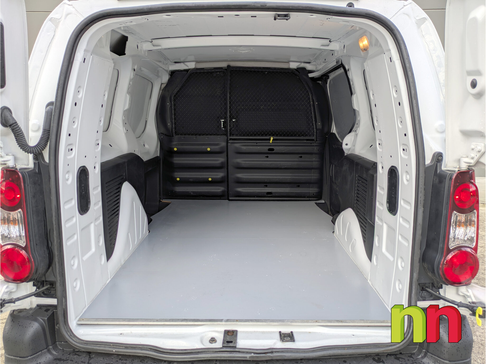 CITROEN Berlingo Talla XL 3 Plazas AUTO 1.6BlueHDI 100cv + NAVI